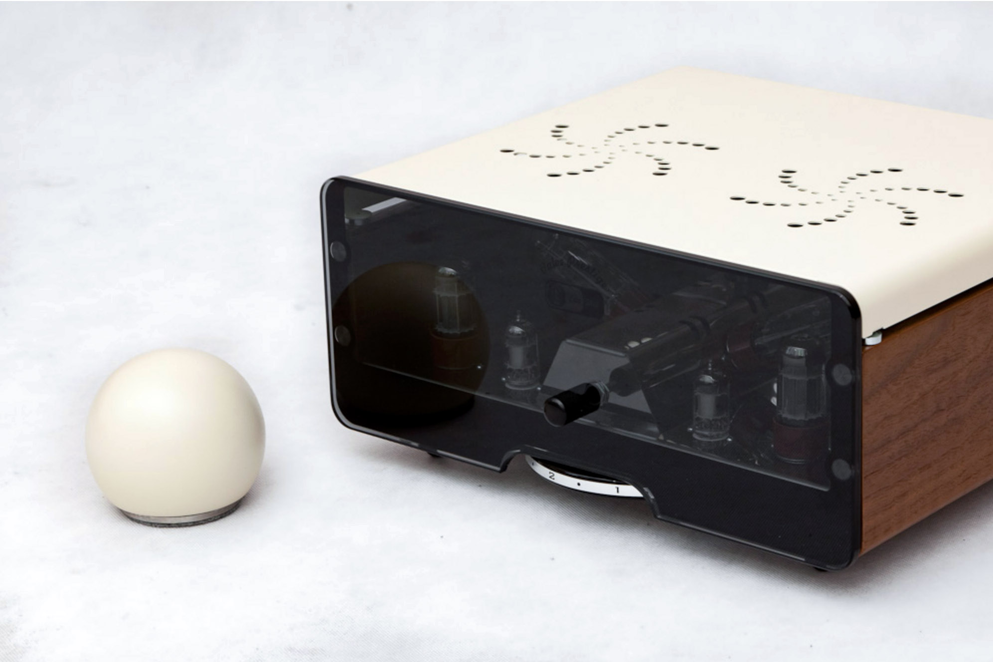 egg-shell-prestige-10-integrated-amp-1.jpg