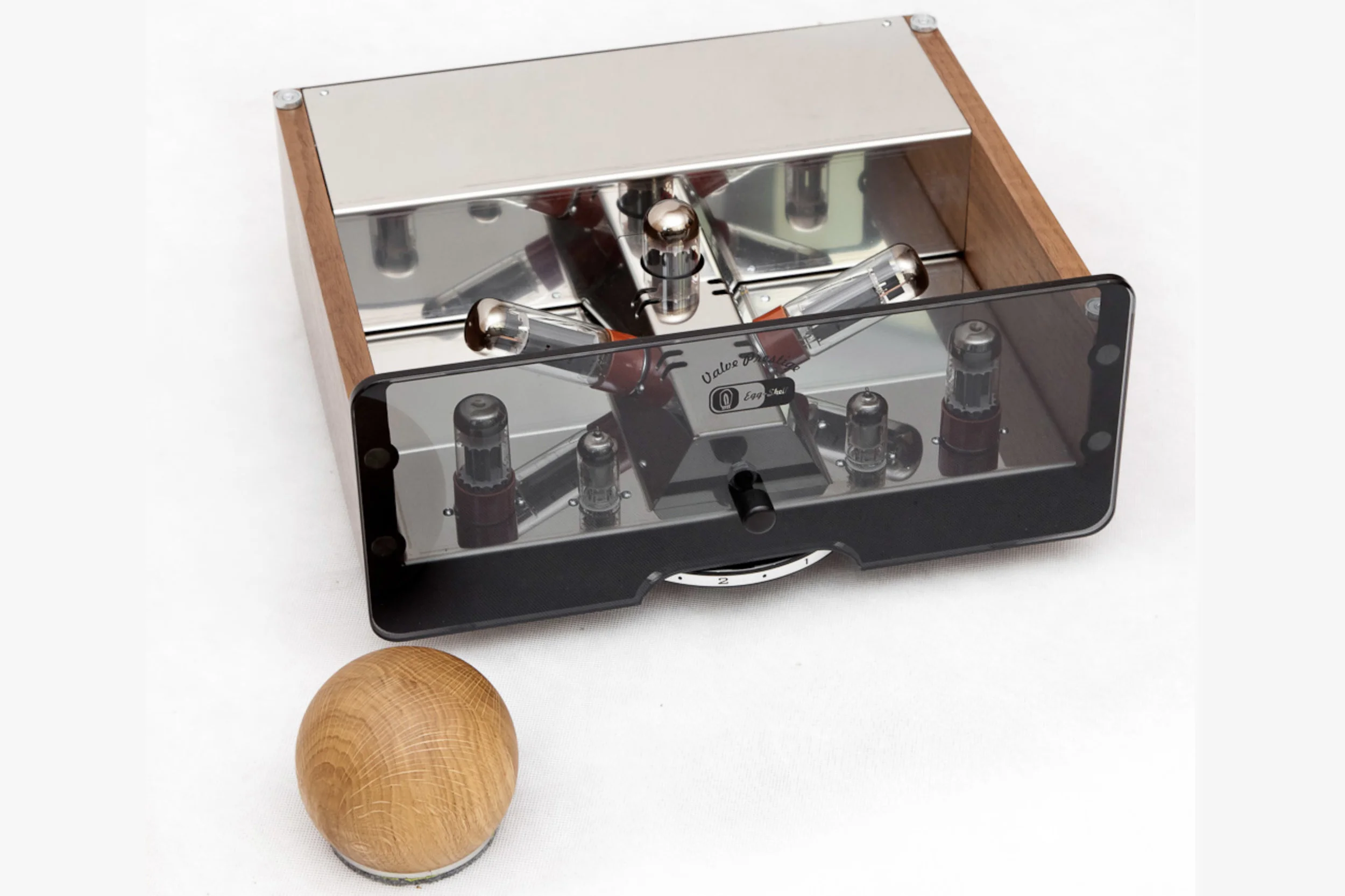 egg-shell-prestige-10-integrated-amp-remote.jpg