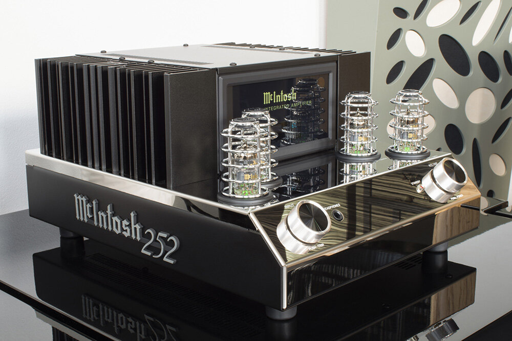 mcintosh-labs-ma252-audio-philia.jpg