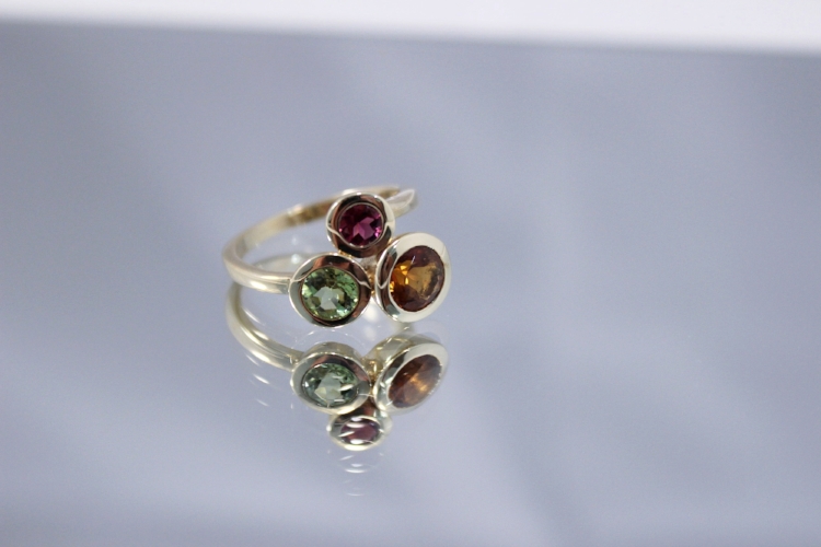 de_saint_eutrope_versailles_bague_trio.JPG