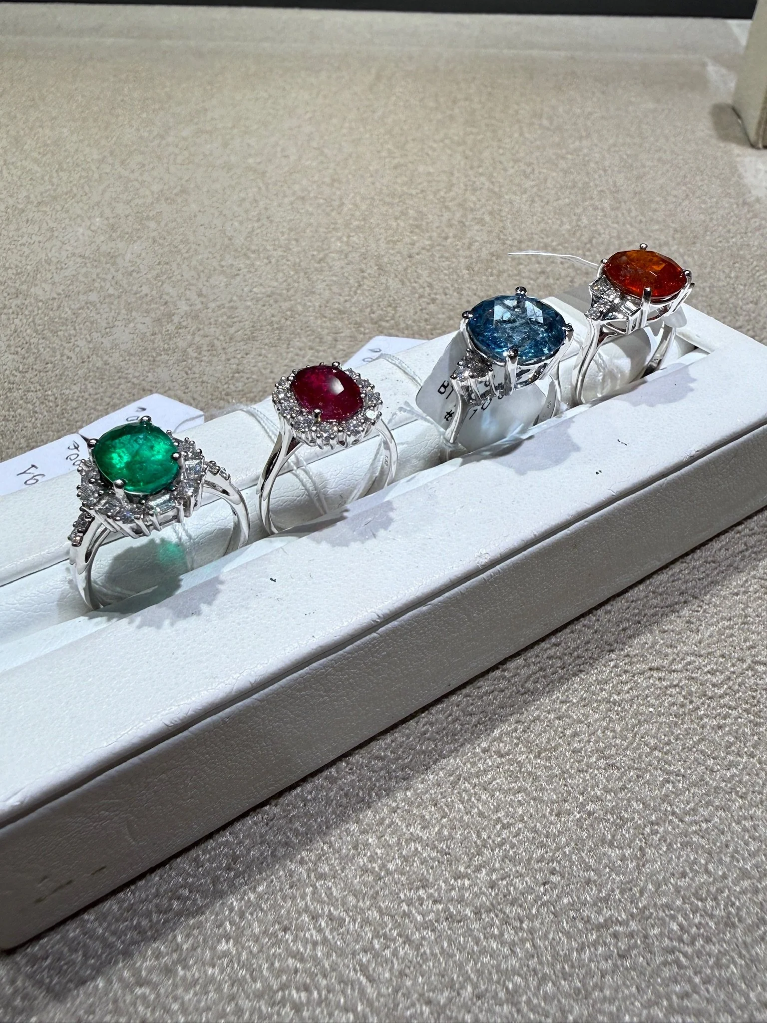  11700€  5640€  2760€  3900€ 