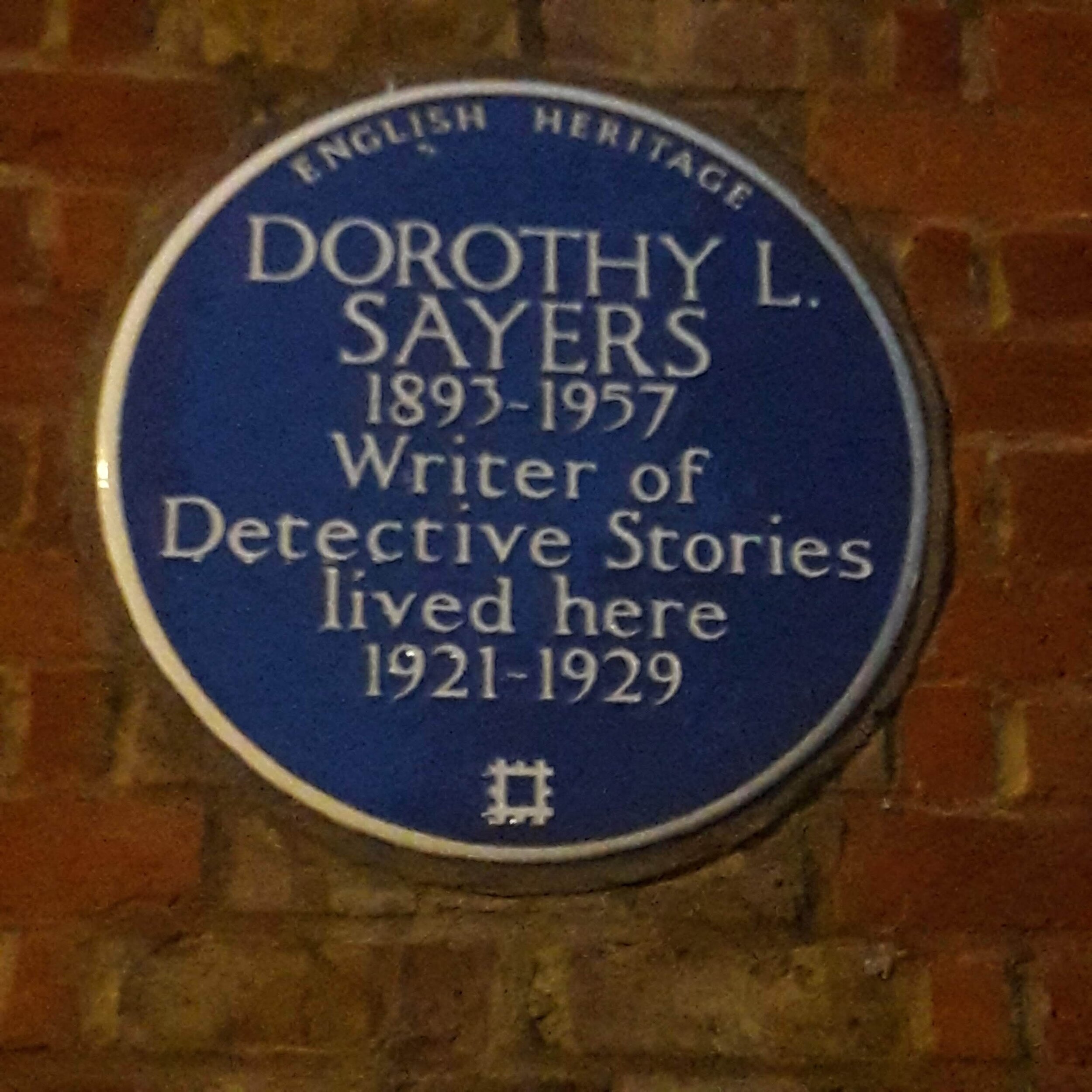 Blue Plaque outside DLS' former home, Great James Street, London
