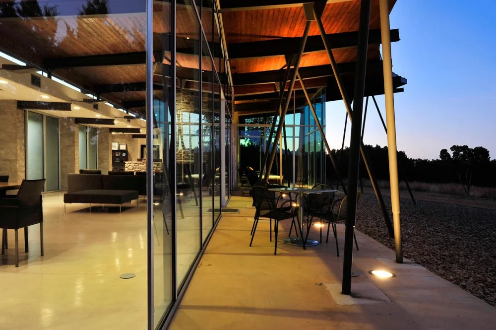 SkylineH-1000x665.jpg