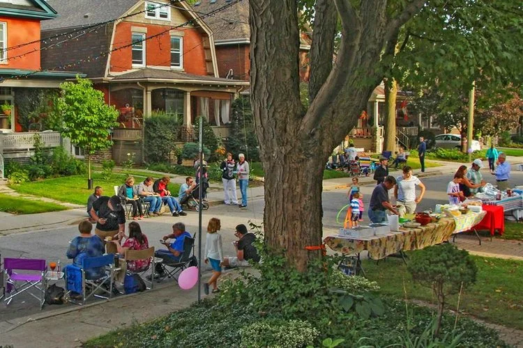 BUILDING GREAT NEIGHBOURHOODS