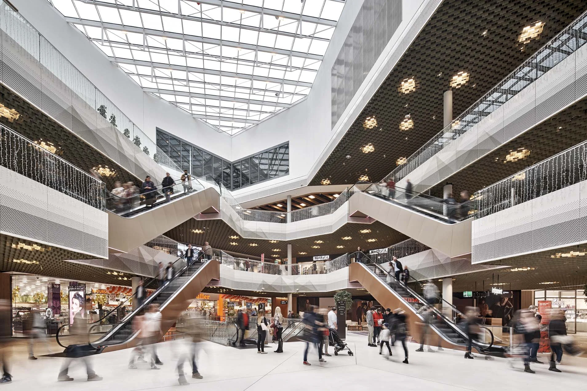 schindler_mall_of_switzerland_0114.jpg