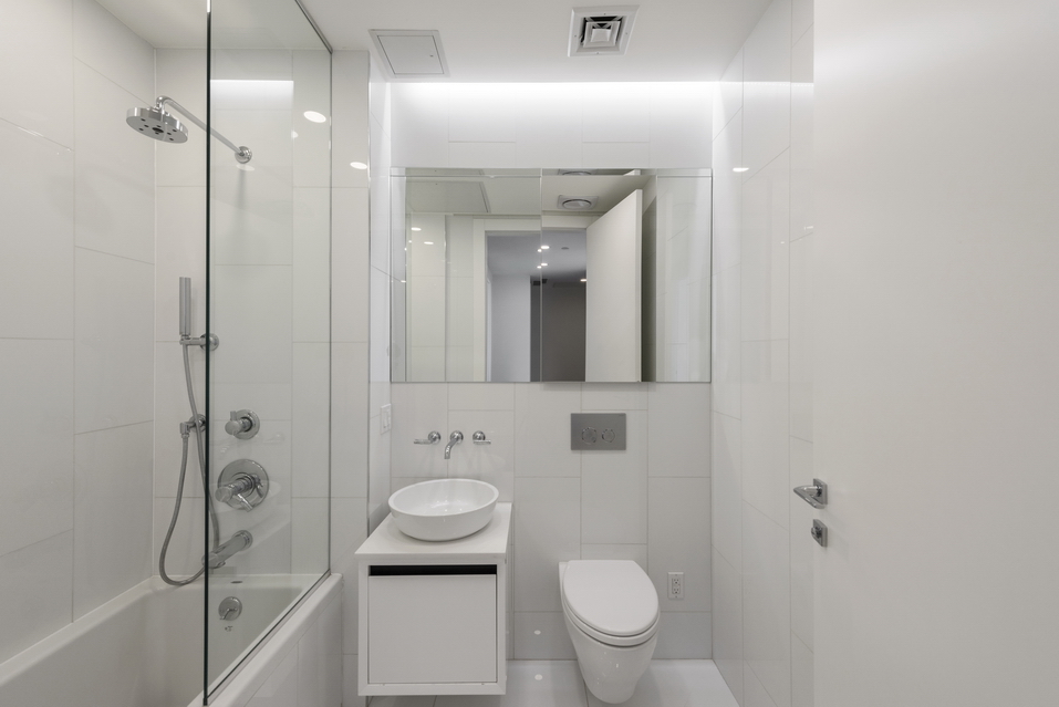 Spotless Bathroom in NYC Apartment