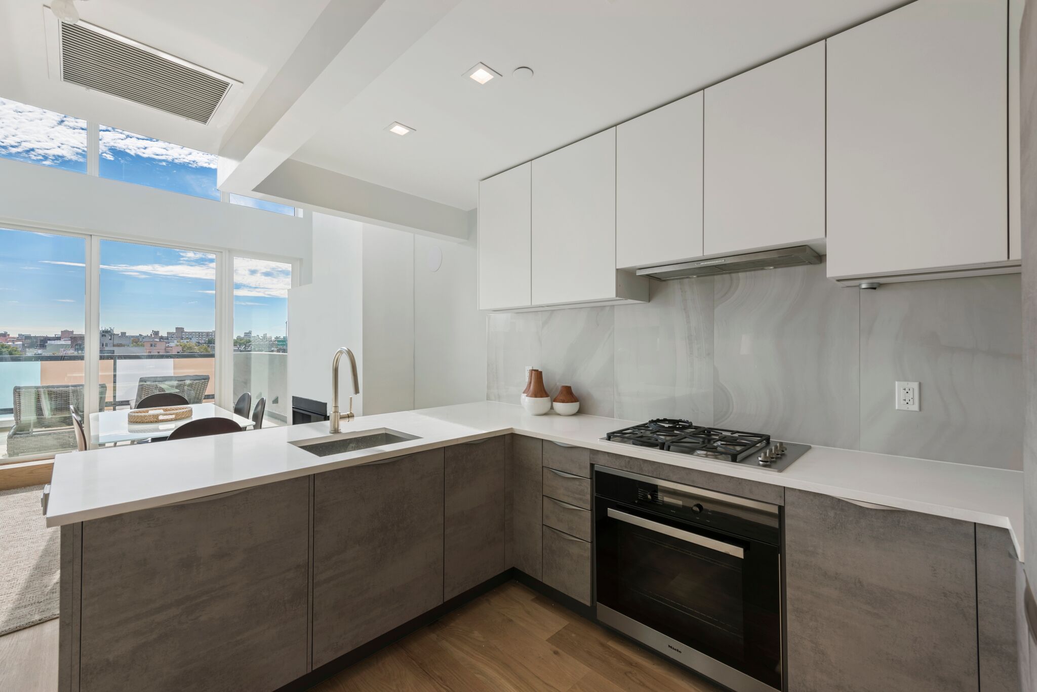 Modern European Style Kitchen