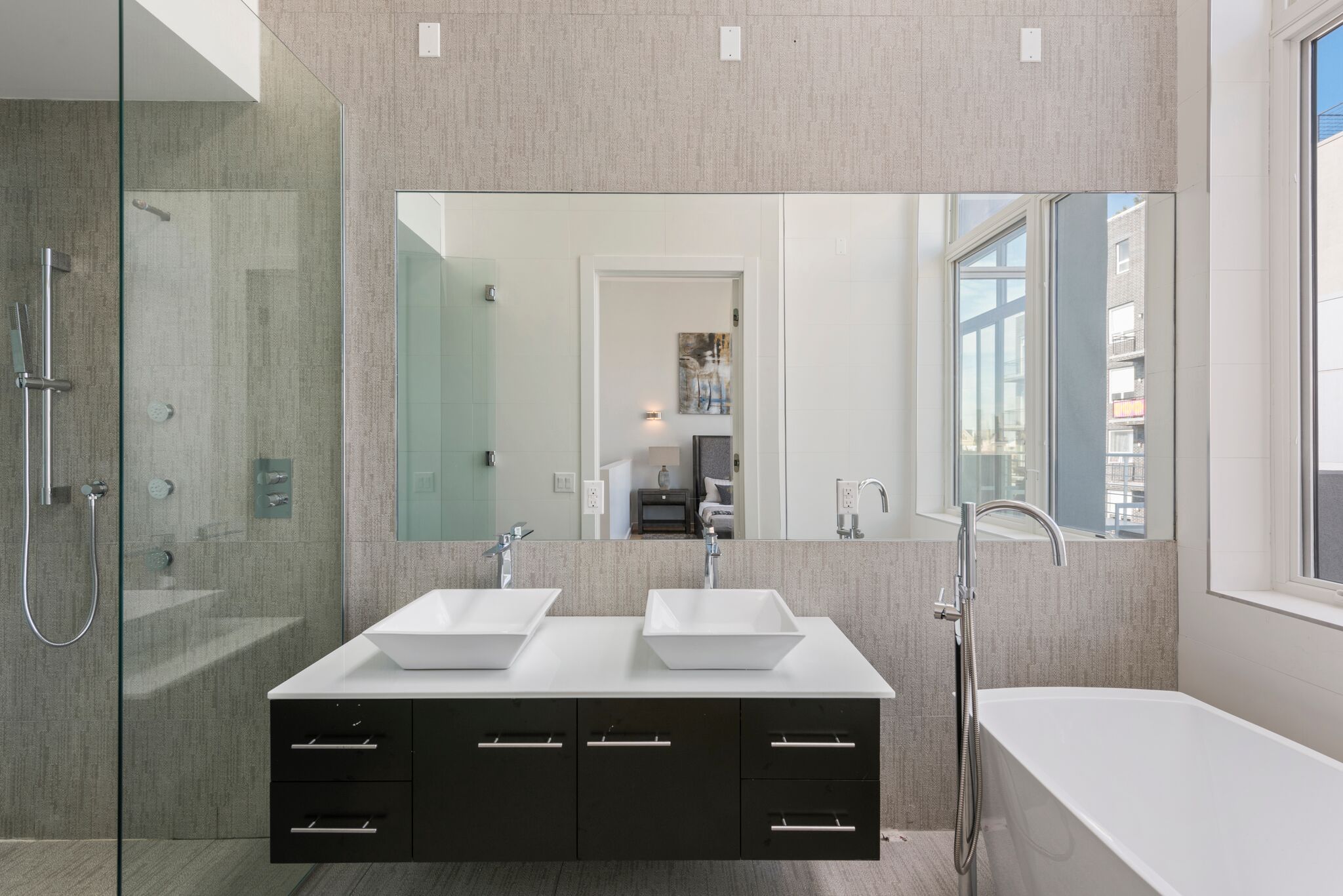 Sleek and Sophisticated Bathroom Design