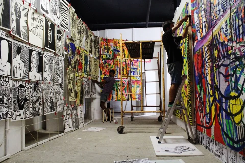 AGO 2016 - montagem para sua primeira participação dentro da galeria, exposição colectiva GLOCAL AGO 2016 - setting up for his first project inside the gallery, the collective exhibition GLOCAL