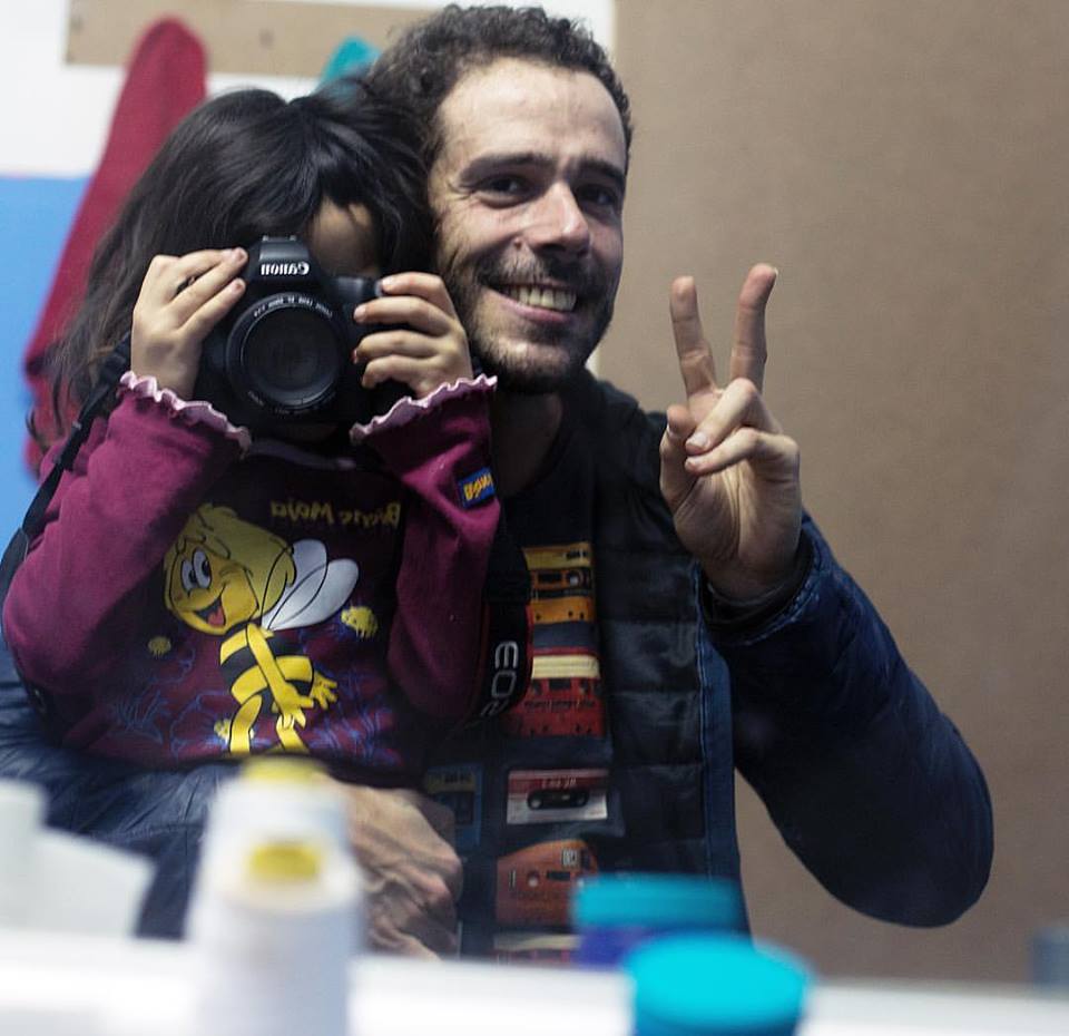 Andre Naddeo during his visit to Oynofita refugee camp - outside Athens. An amazing experience over there with Afghan refugee children.