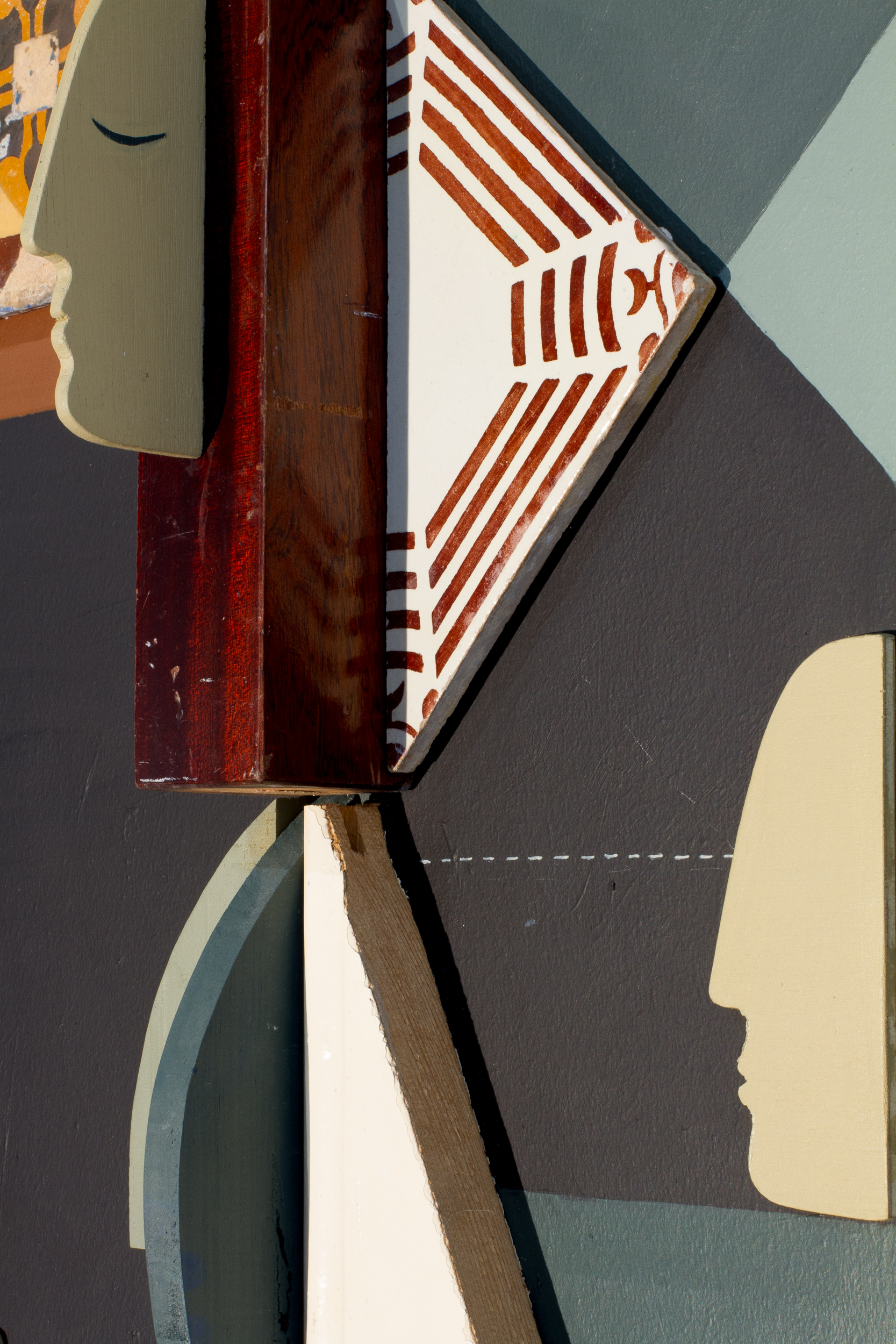 detail: “Ways of Seeing” | antique tile and reclaimed wood | image: Marcelo Duarte @graphosbrasil