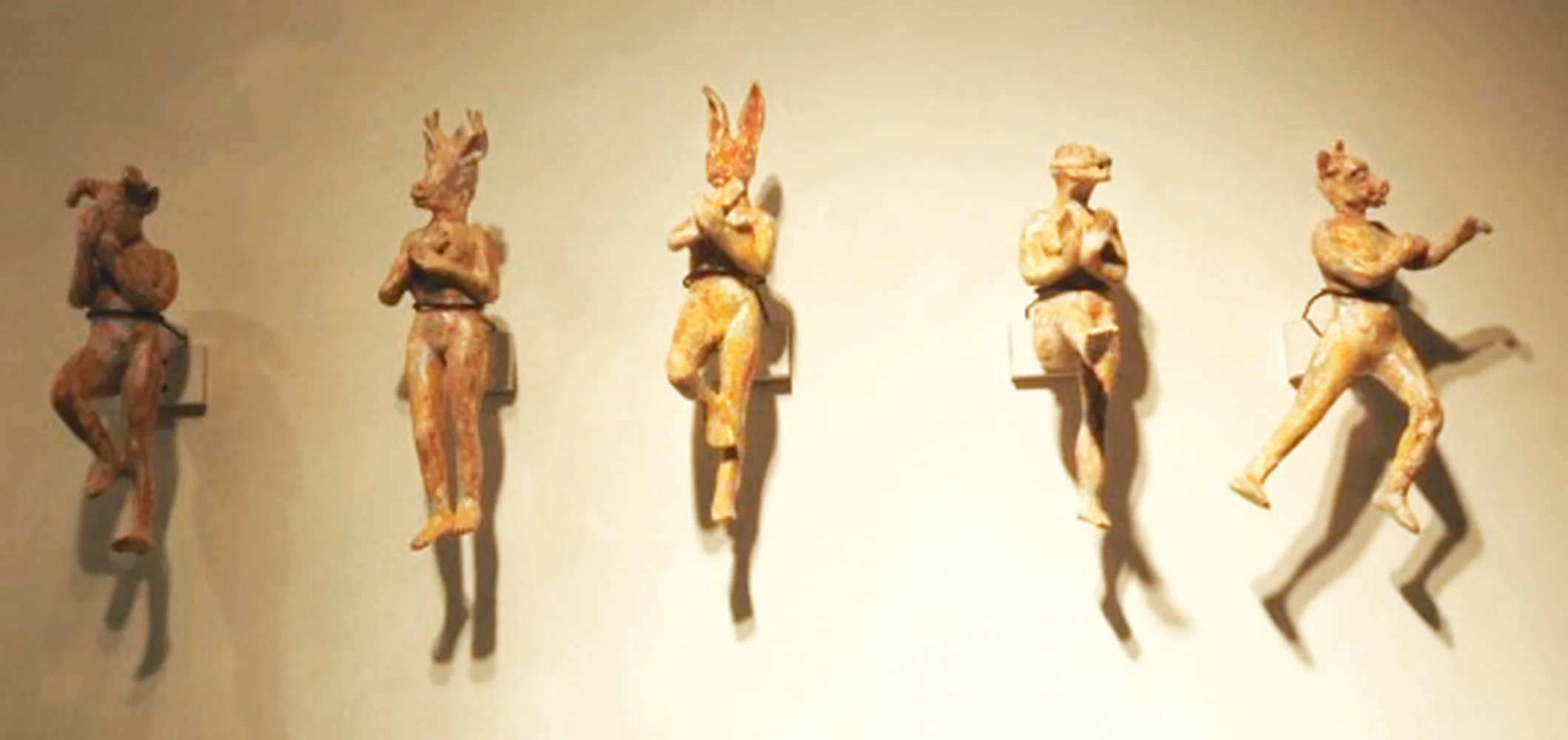 " Dancing Ti Chi Figures ", Earthenware
