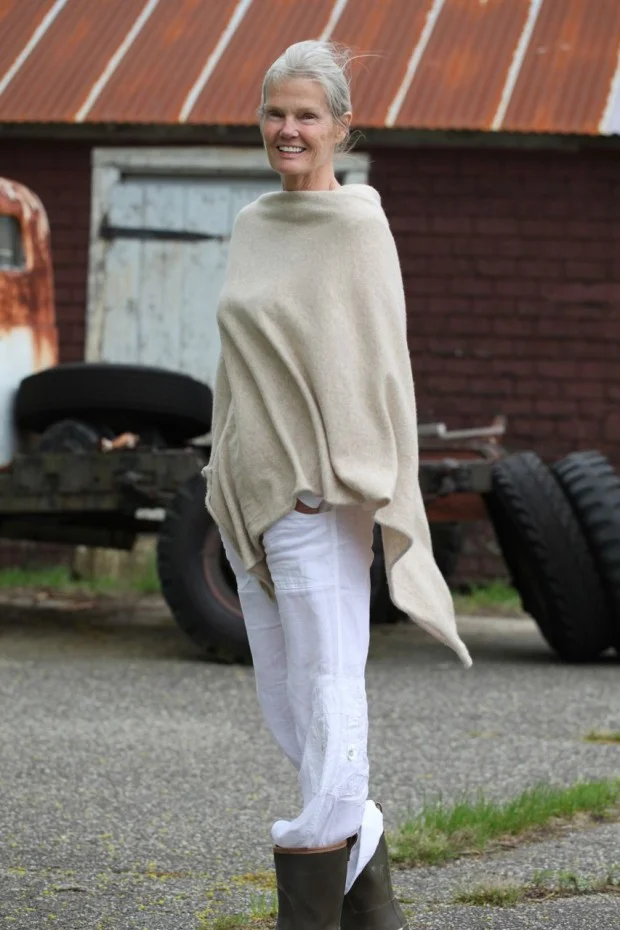 Twinsbetsyboots1-620x930.jpg