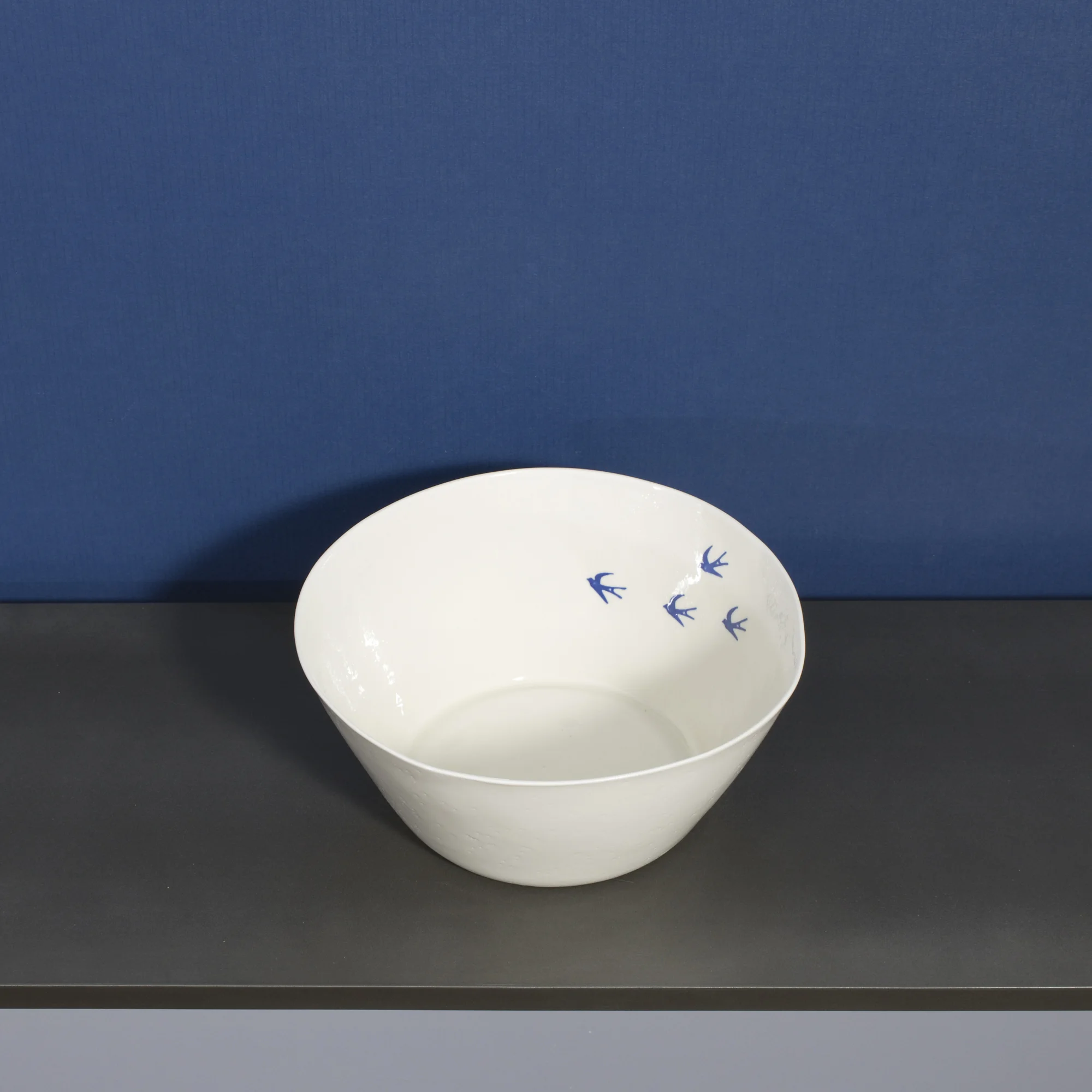MF_ServingBowl_Andorinha_BlueMain_2000x2000.jpg