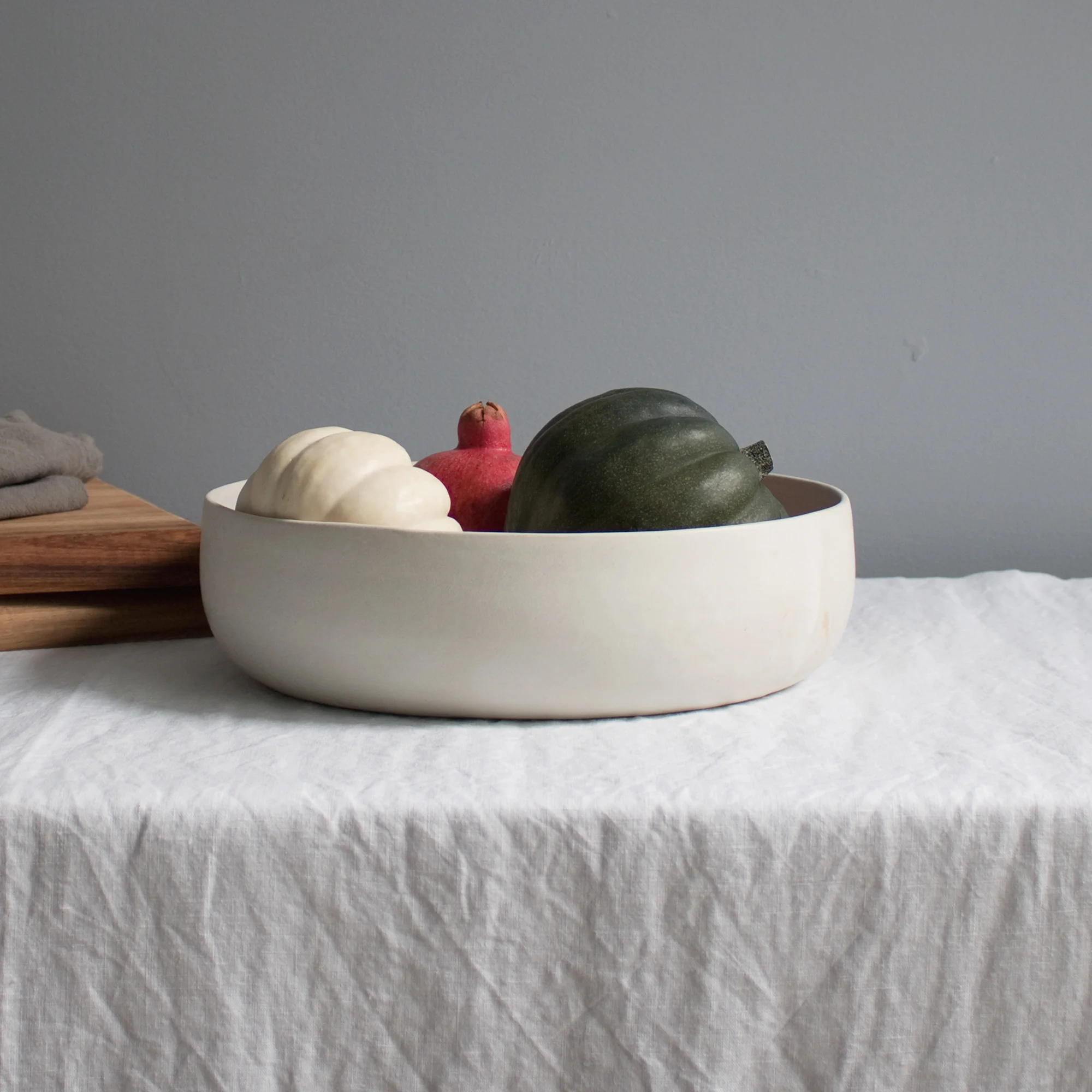 LUSITANO1143_AnnaMorgado_ServingBowl_Natural_2000x2000.jpg
