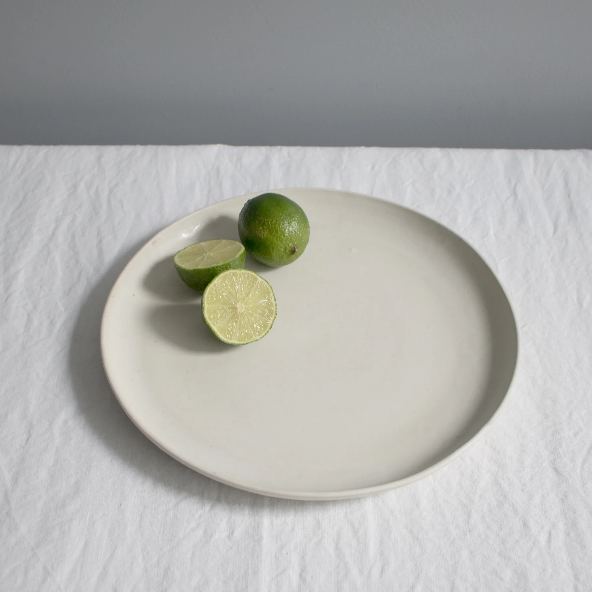 LUSITANO1143_AnnaMorgado_ServingPlate2_Natural_2000x2000.jpg