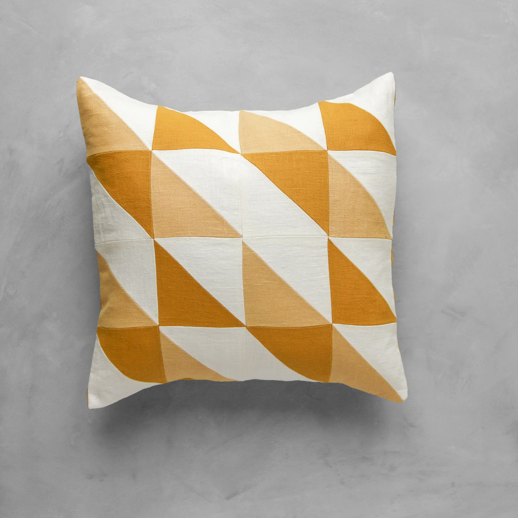 Lisbon Stonewashed Linen Pillow Mustard02