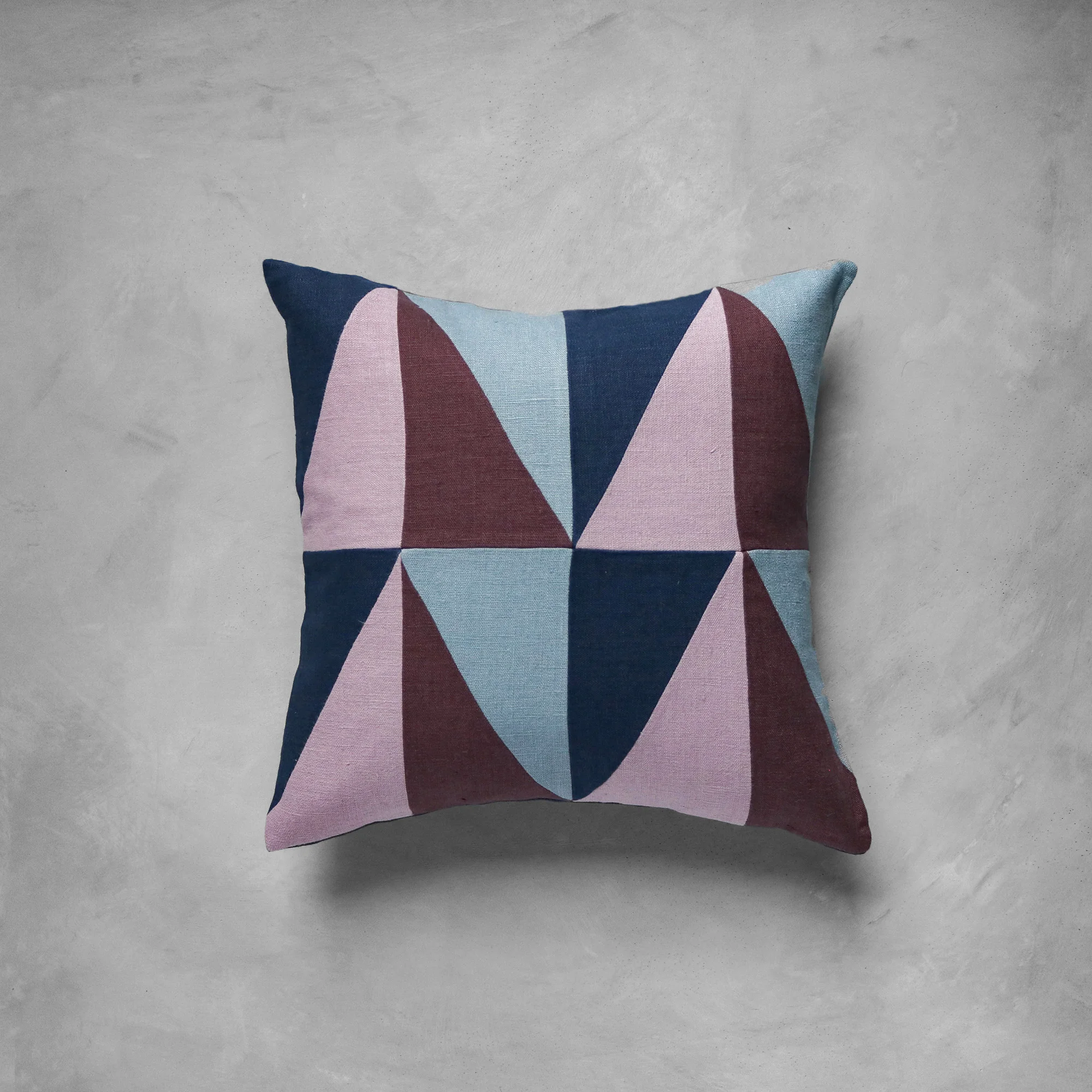 LusitanoStudio_PortoPillows_PlumBlue_01_Texture.jpg