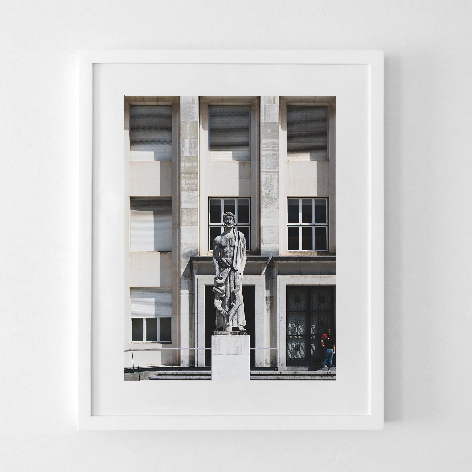 Framed Print : Senhor Universitário