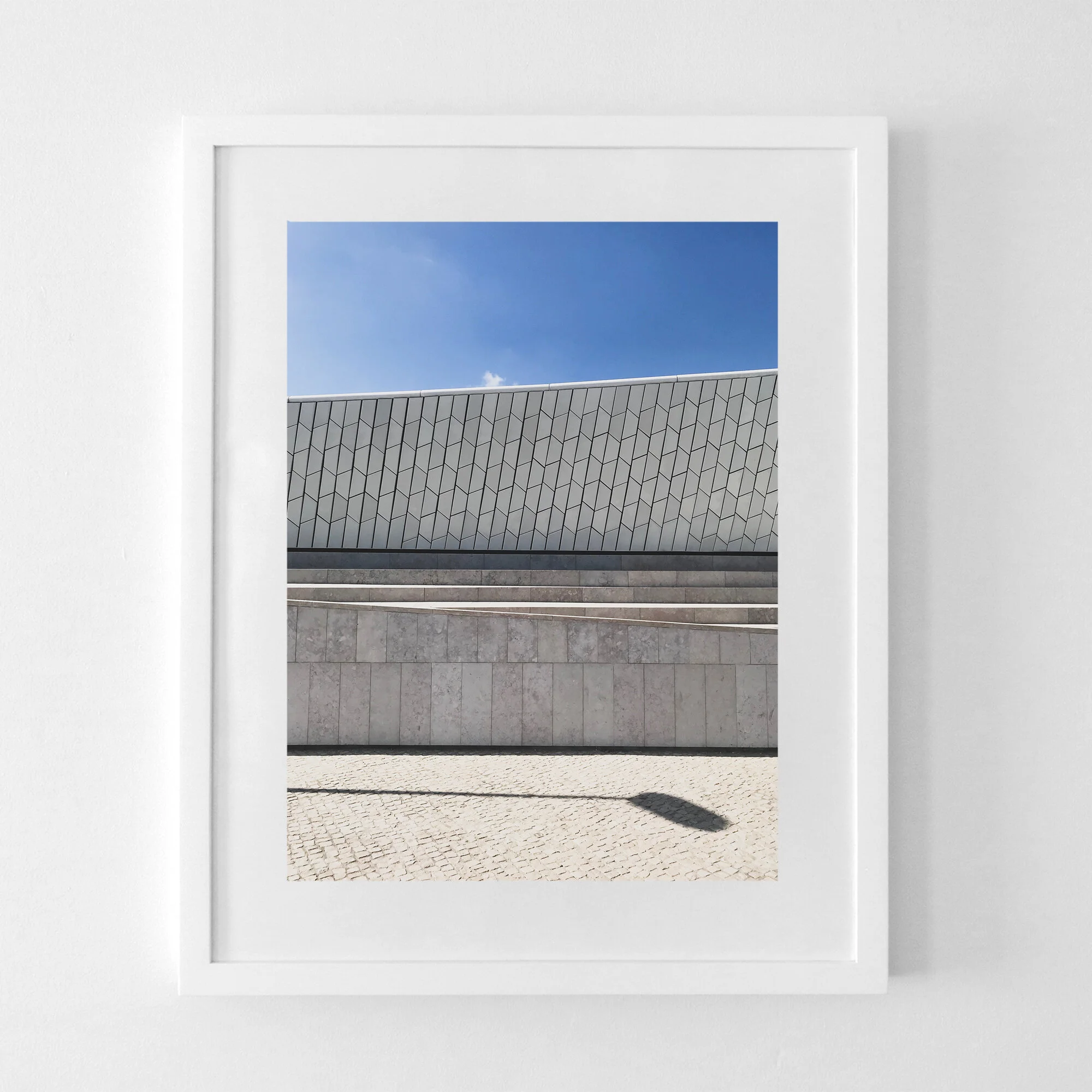 Framed Print : Sombras do Museu