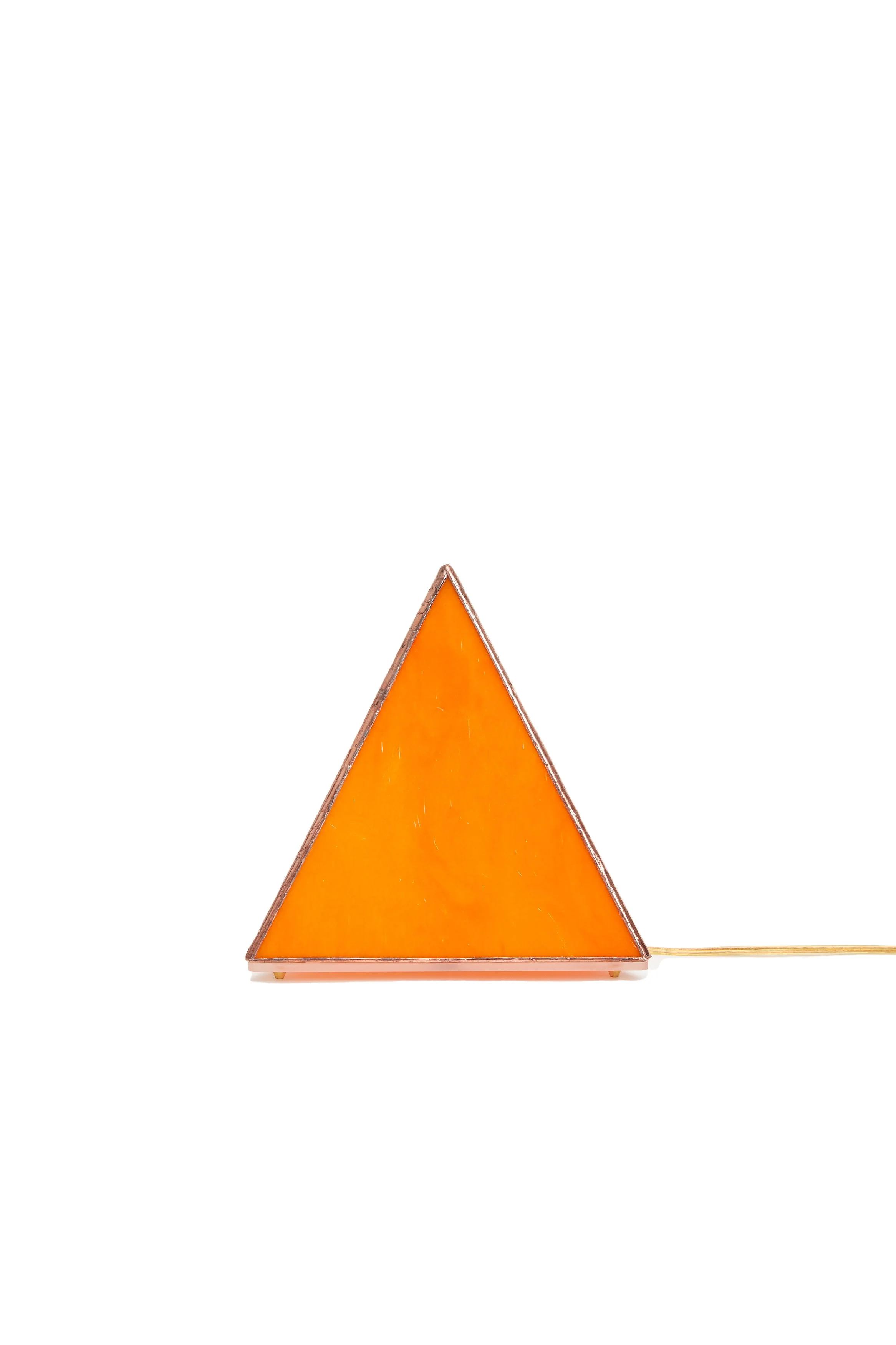 32_Medium_TT_SolidPyramid_Tangerine_B.jpg