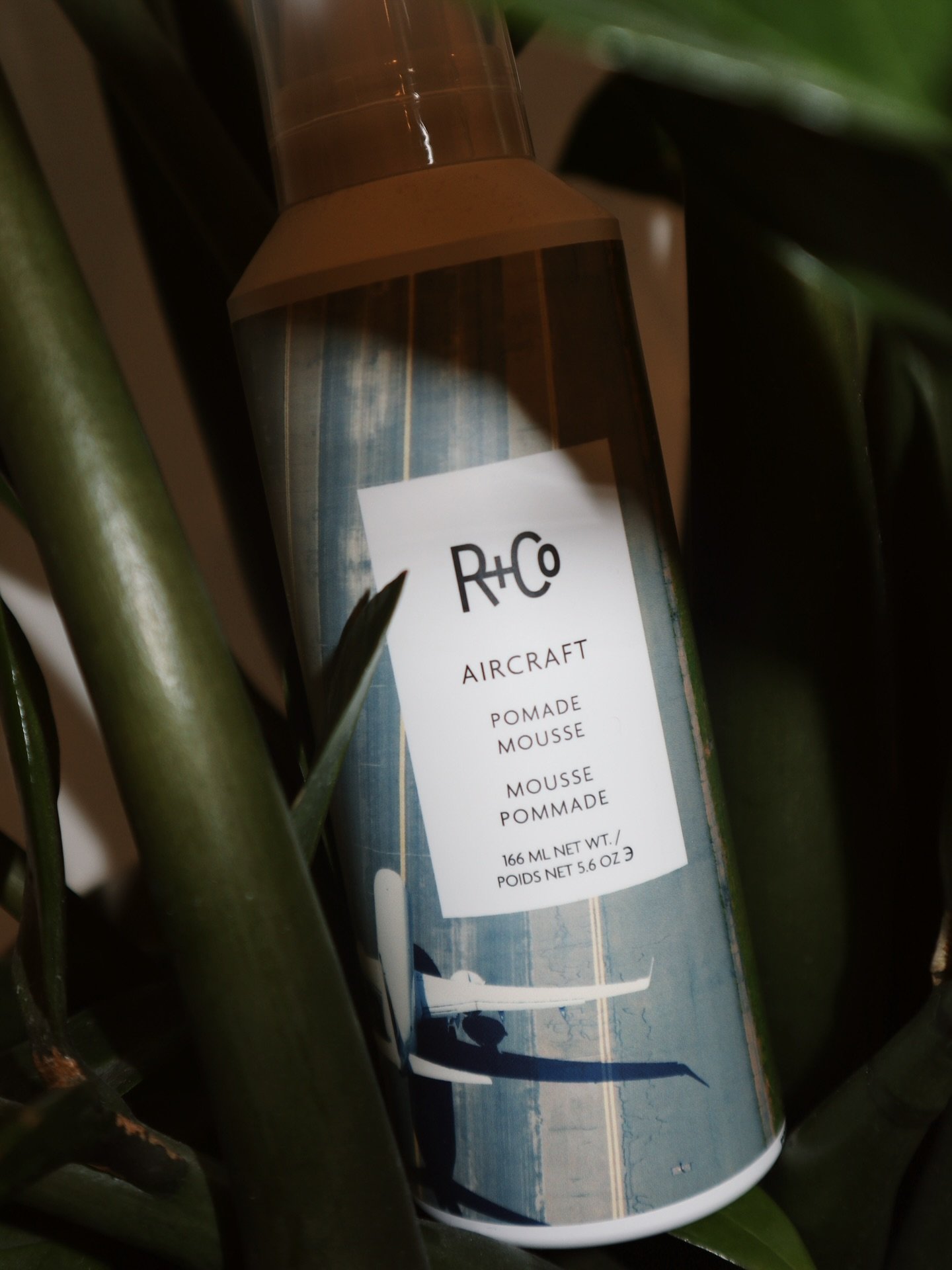 ✈️ Pack your bags: @randco&rsquo;s Aircraft pomade mousse is your carry-on essential for beachy texture, frizz control, and that perfectly undone &ldquo;I woke up (in Capri) like this&rdquo; look. ☀️