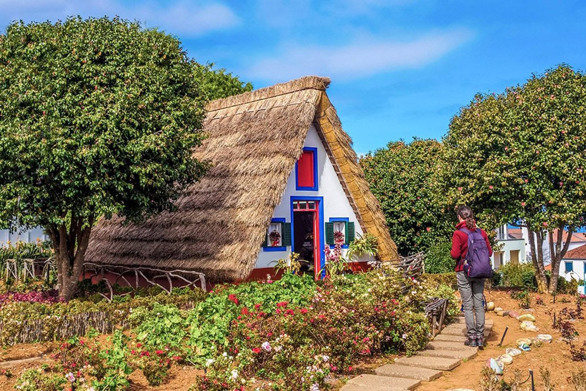 15-MADEIRA-santana-triangular-house-walking-tour.jpg