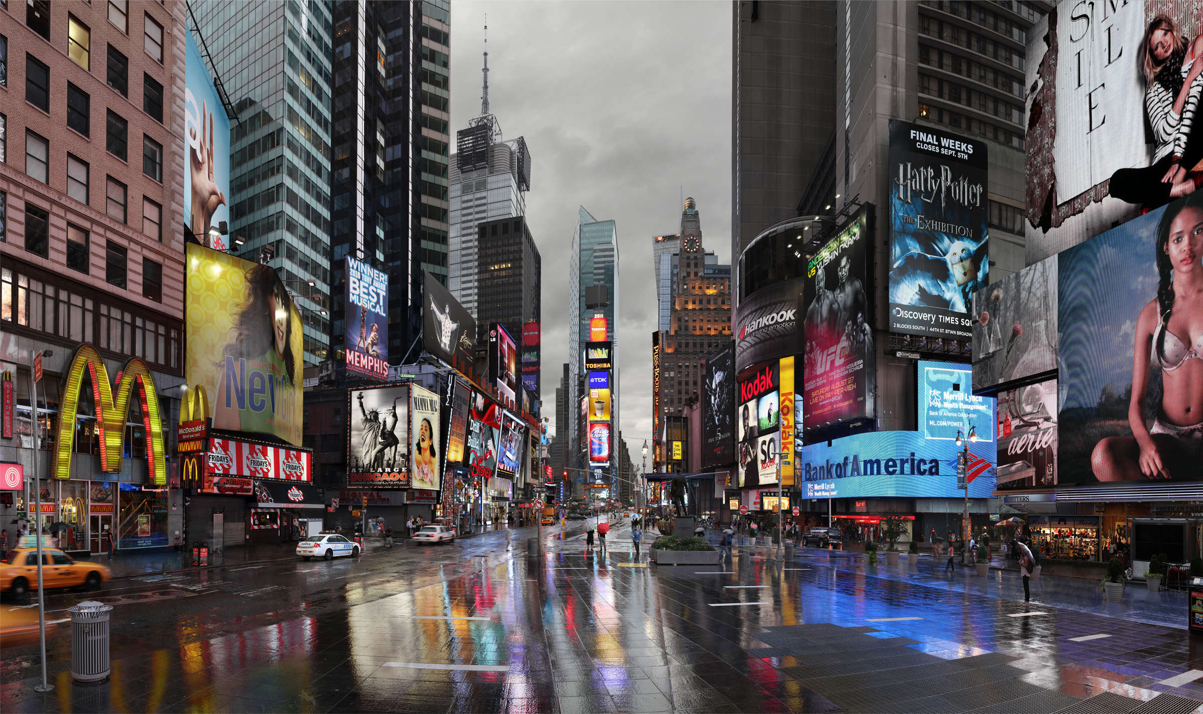USNY-HUR - Hurricane Irene Times Square.jpg