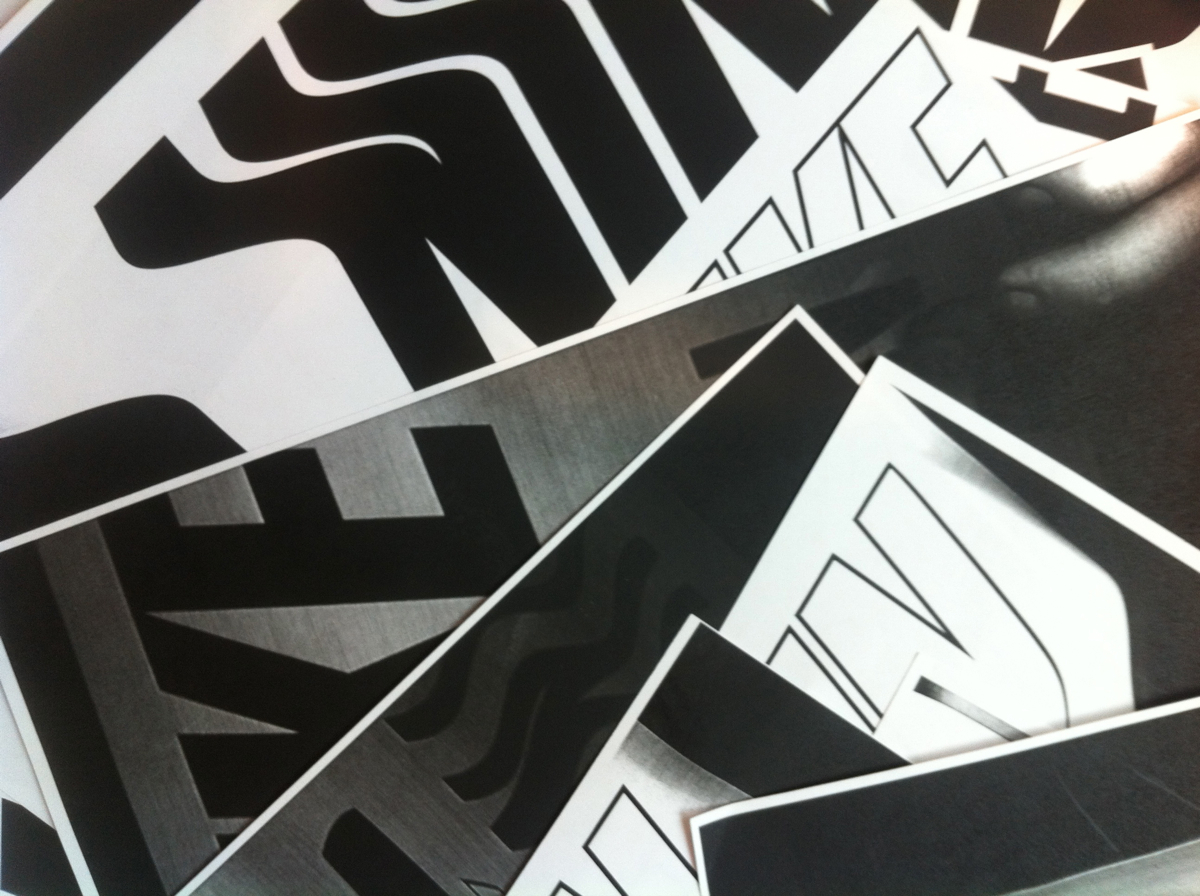 From early 2010 to late 2012 I was the Senior Graphic Designer for Nike Womens Training. My role was to be the sole print and graphic designer for the entire category. My roles were to concept graphic creative direction for the category and to design prints and graphics mainly for apparel but footwear as well. 