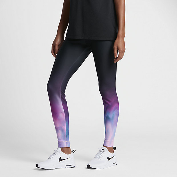 I love to create a cohesive story across footwear and apparel without being "matchy matchy", or the same exact print. Scale, arrangement and color all come together to keep the story simple for the consumer without being over done. 