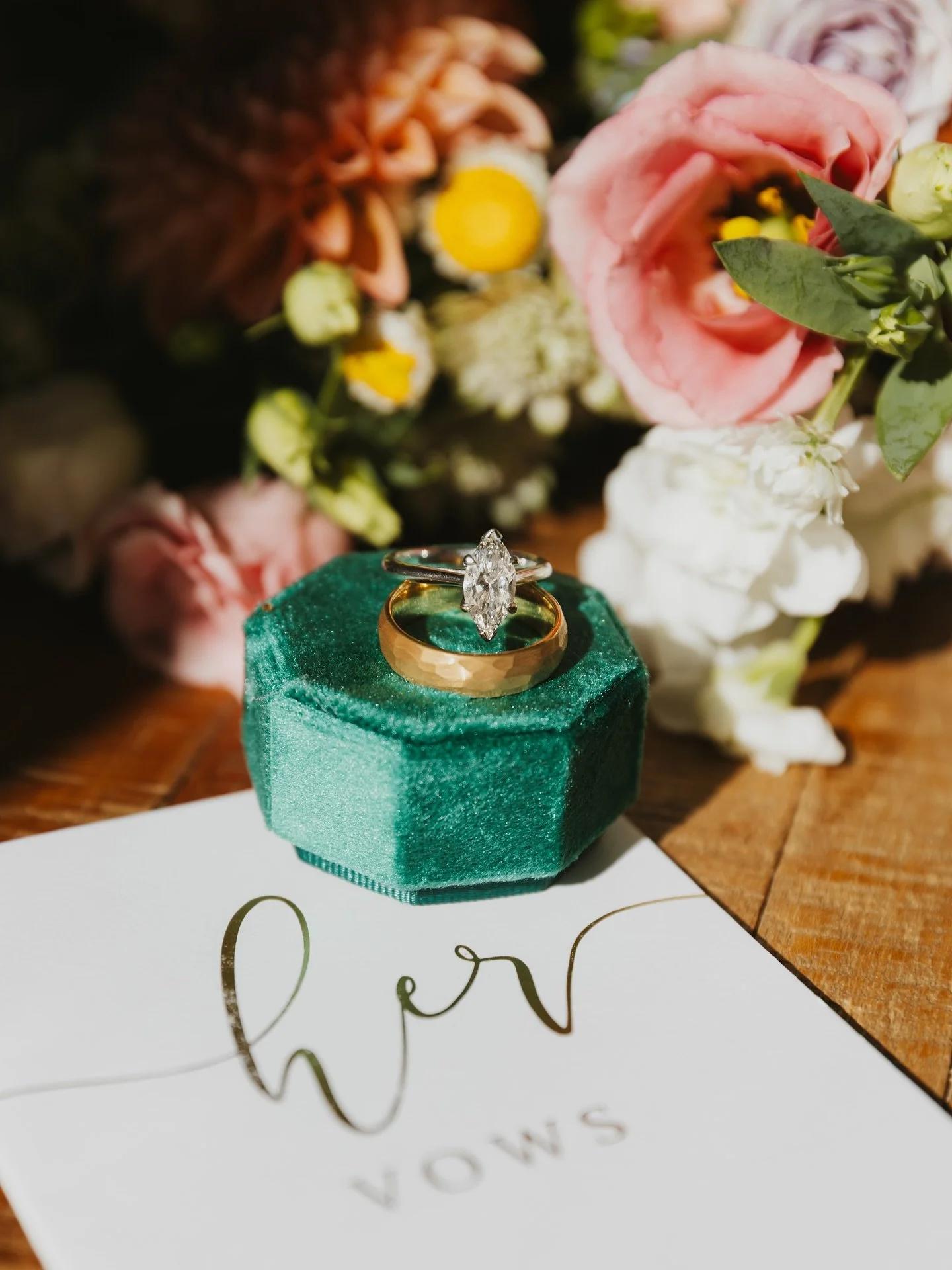 Can we have a moment for the ring? ✨