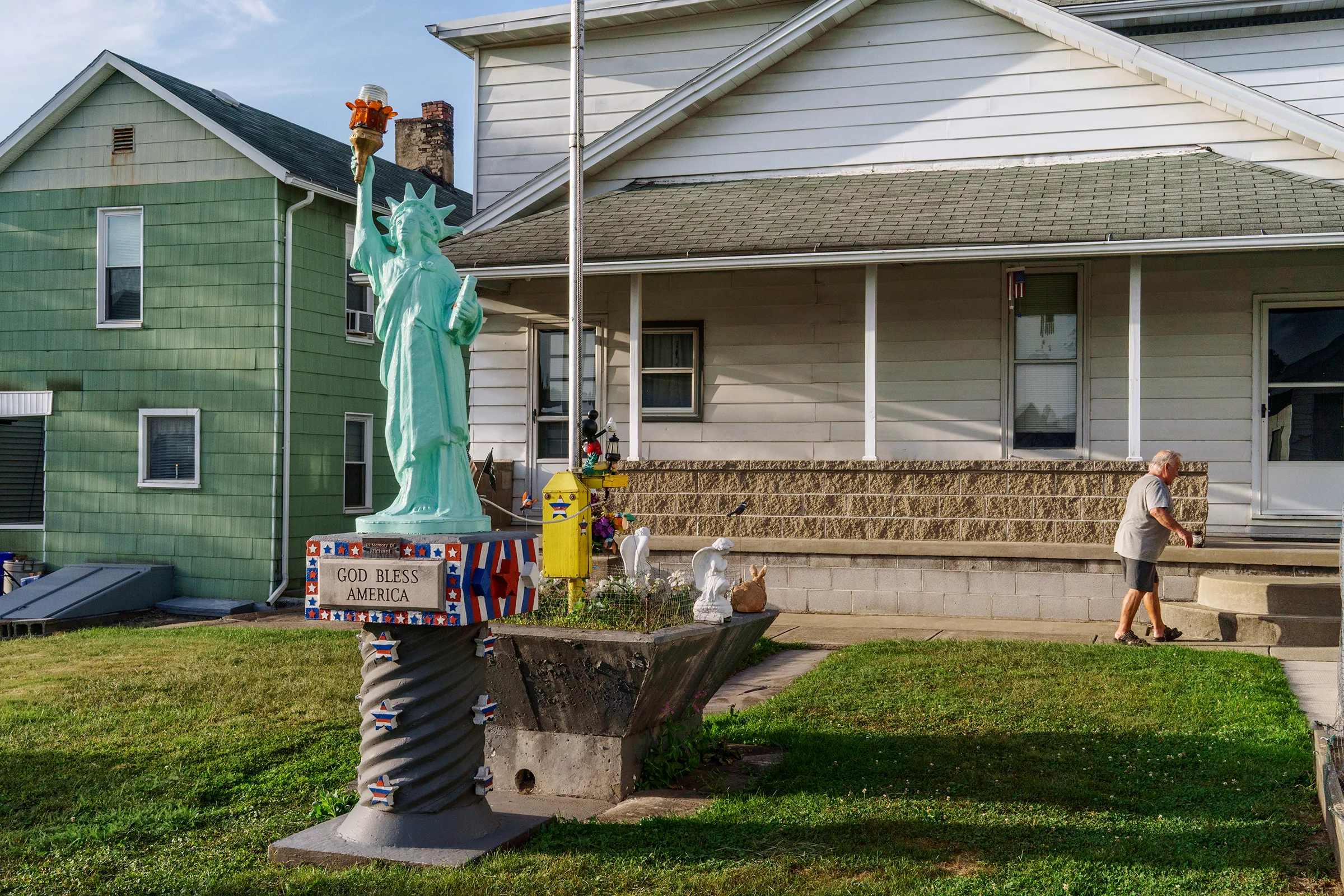 New Castle, Penn., 2017 ©Copyright, Niko J. Kallianiotis