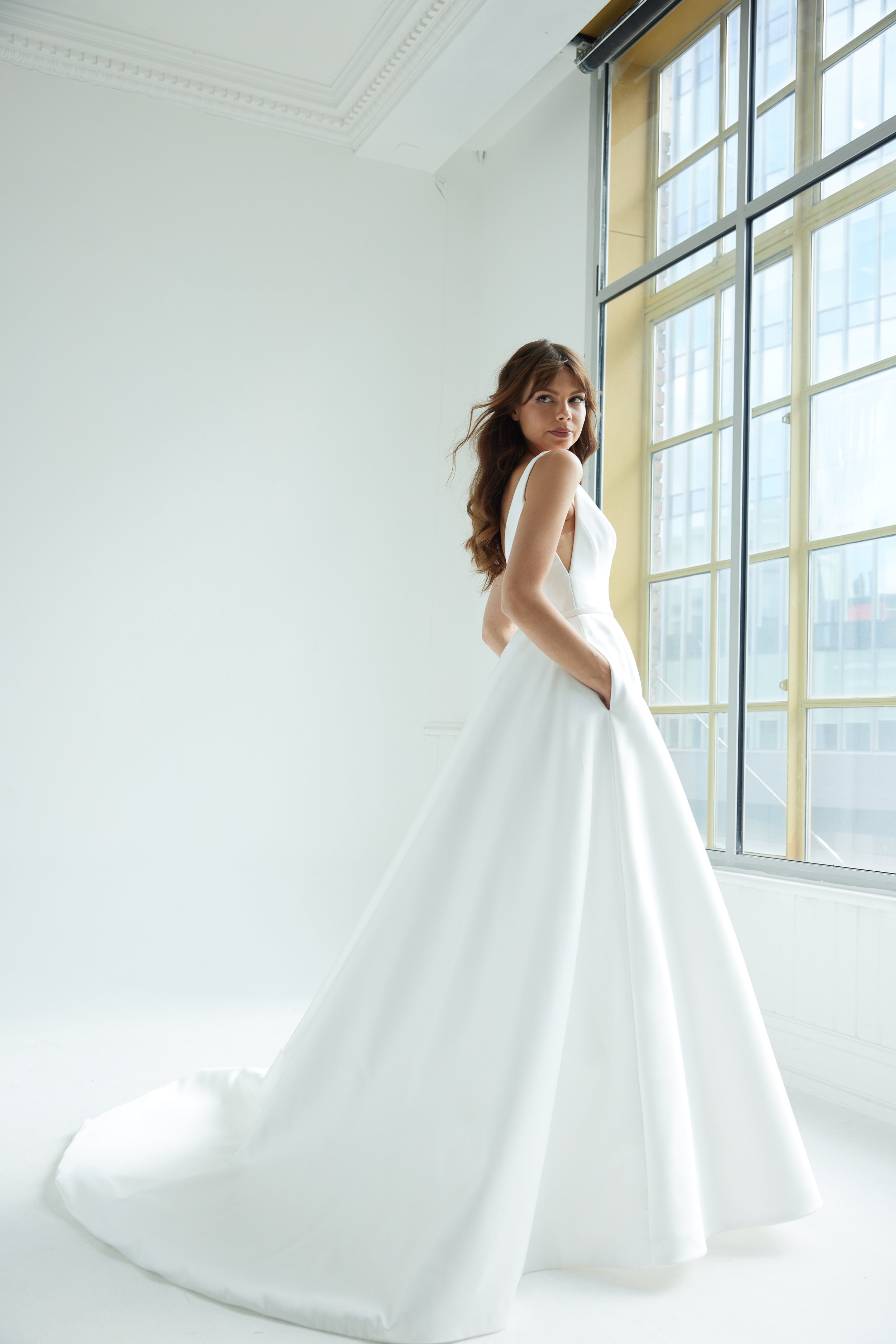 Cowarth by Suzanne Neville at Frances Day Bridal  Back