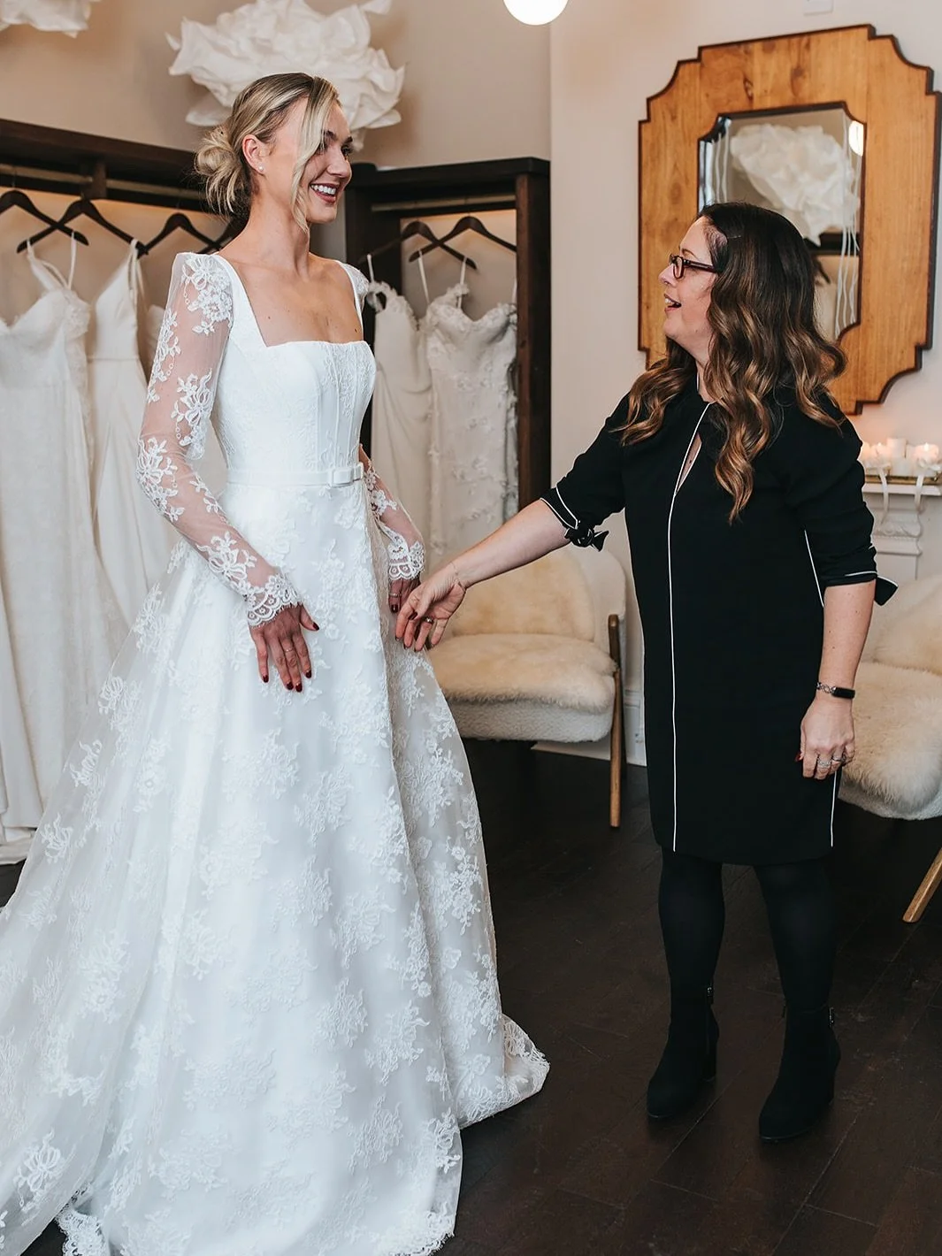 β¨Suzanne Neville Designer Dayβ¨
Join us on Thursday 28th November as we welcome the iconic @suzanneneville back to Frances Day for an exclusive preview of her 2026 “Everlasting Grace” Collection, unveiled in our Nottinghamshire showroom.