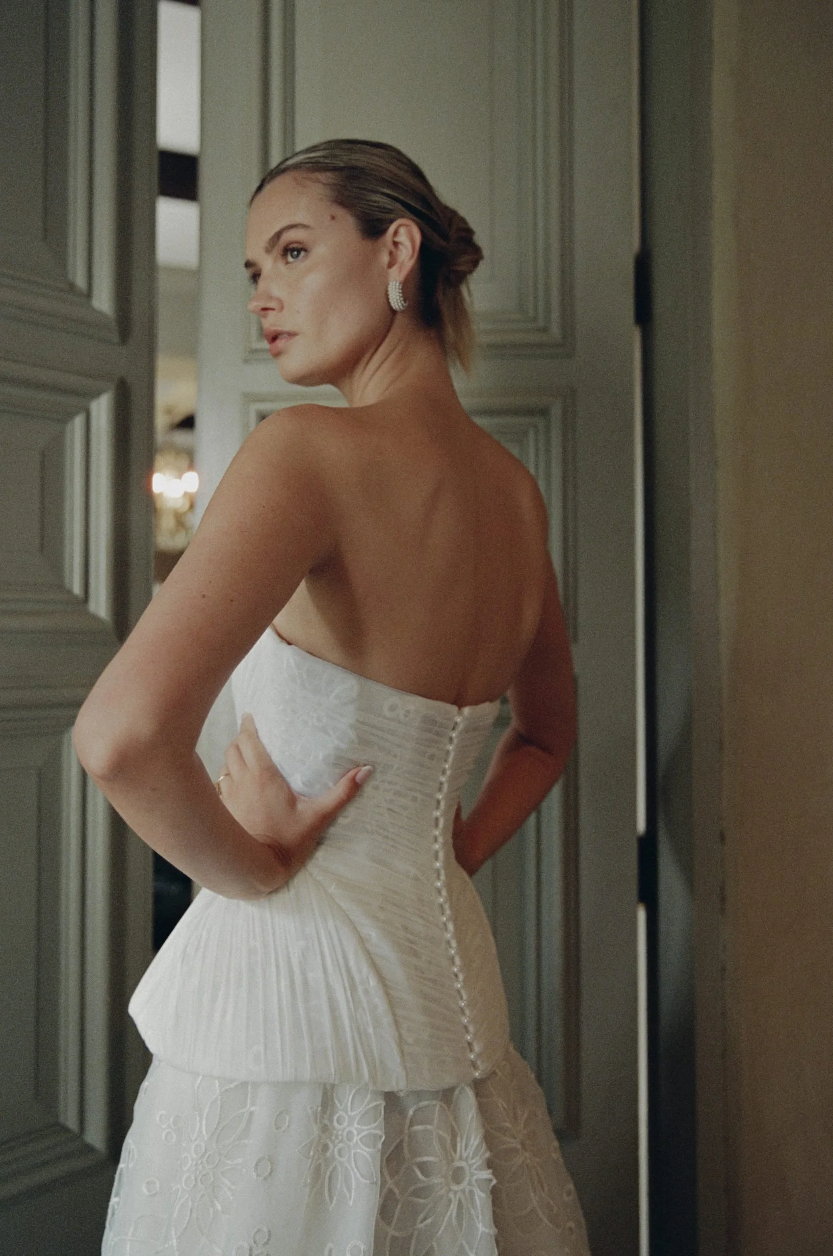 Look-08_Danae_Set_Film-2-scaled.jpg
