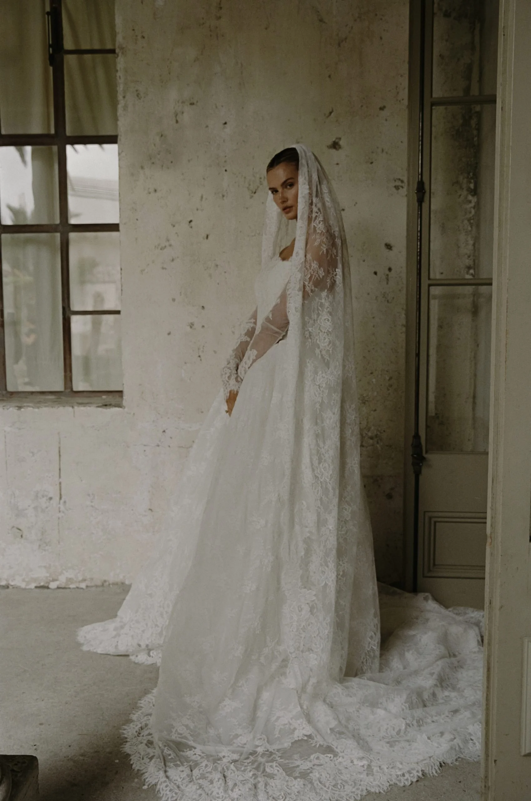 Look-02_Lavinia_Film-6-scaled.jpg