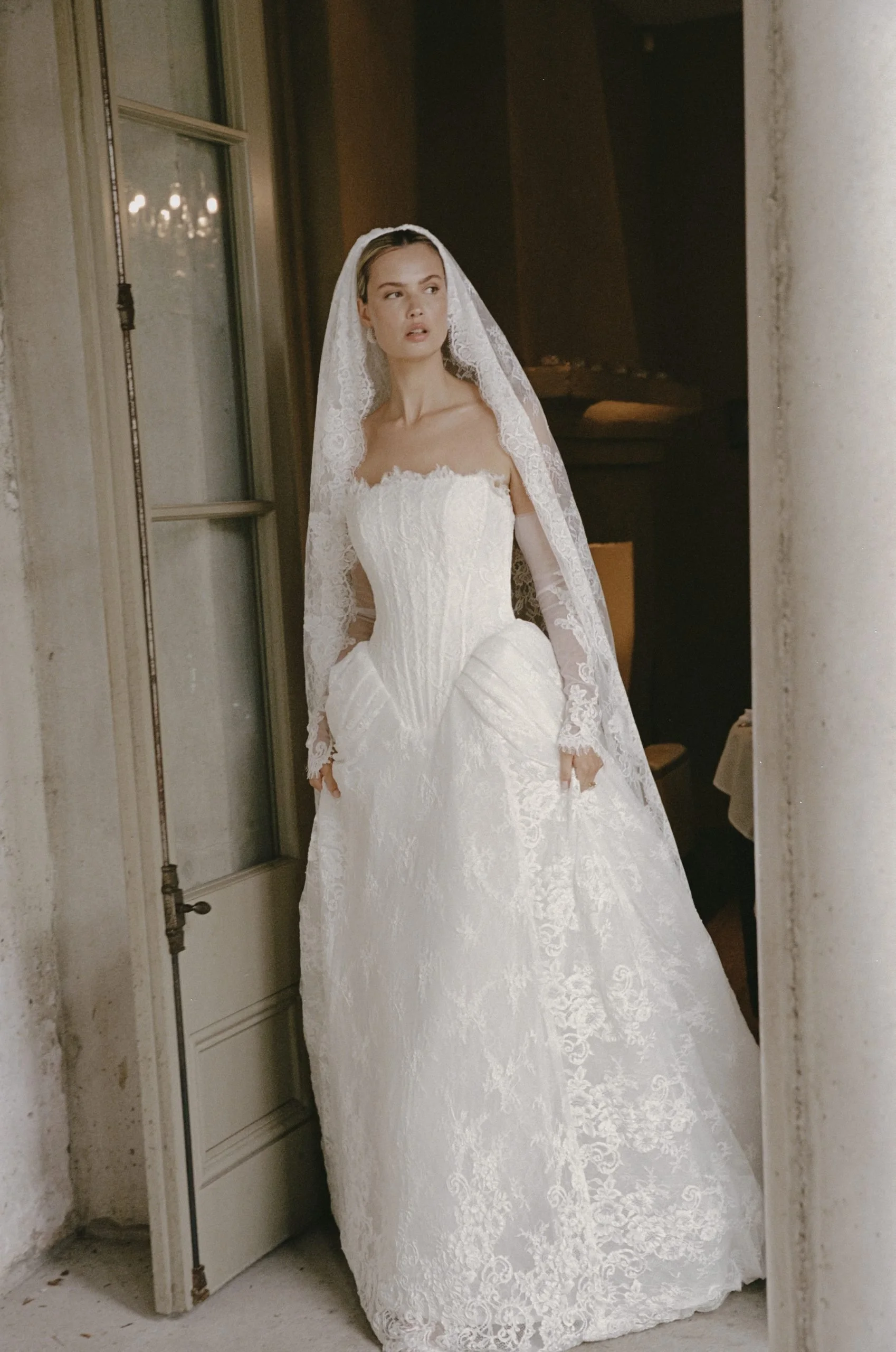 Look-02_Lavinia_Film-15-scaled.jpg
