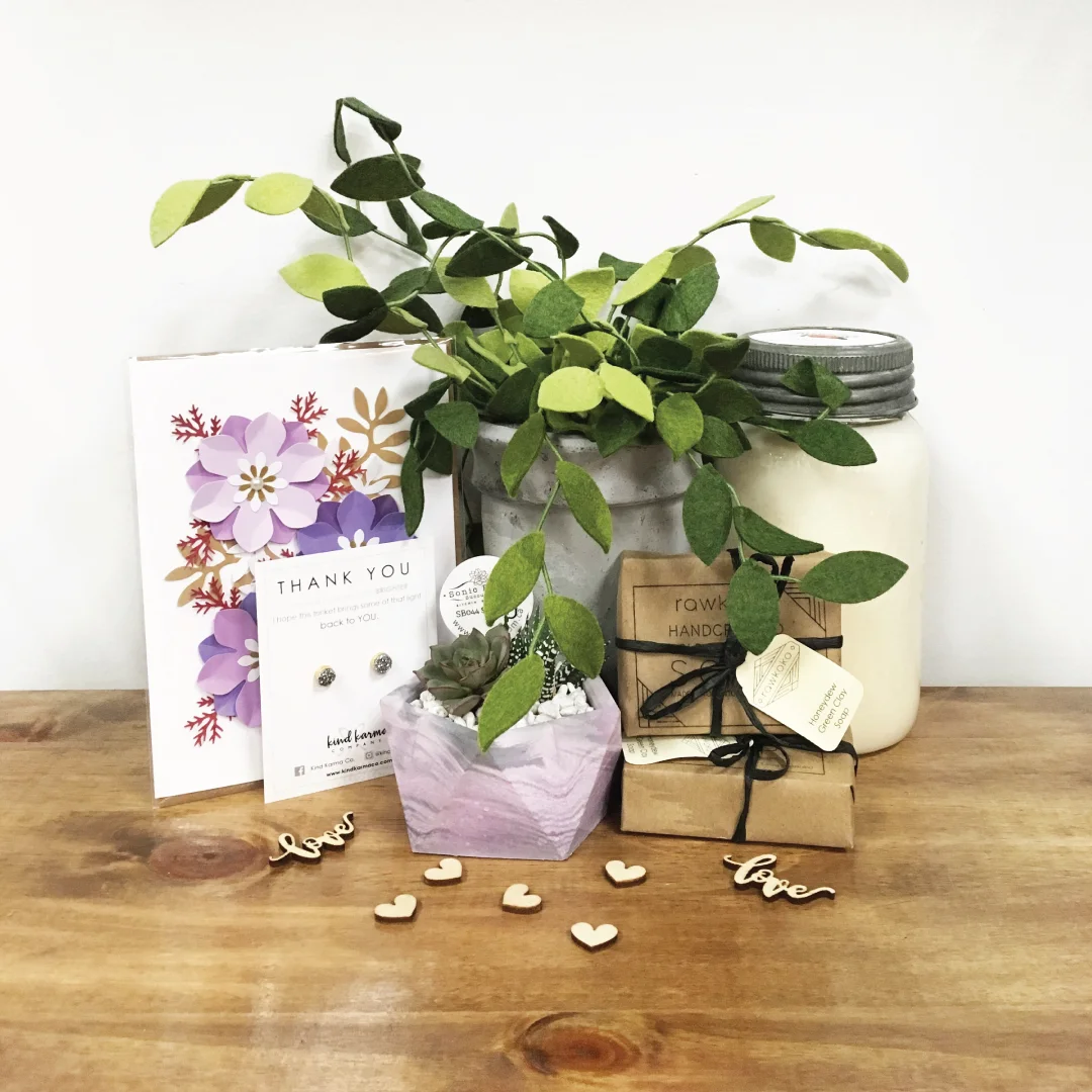 NOOKS_GIFTGUIDE_MOTHERSDAY.jpg