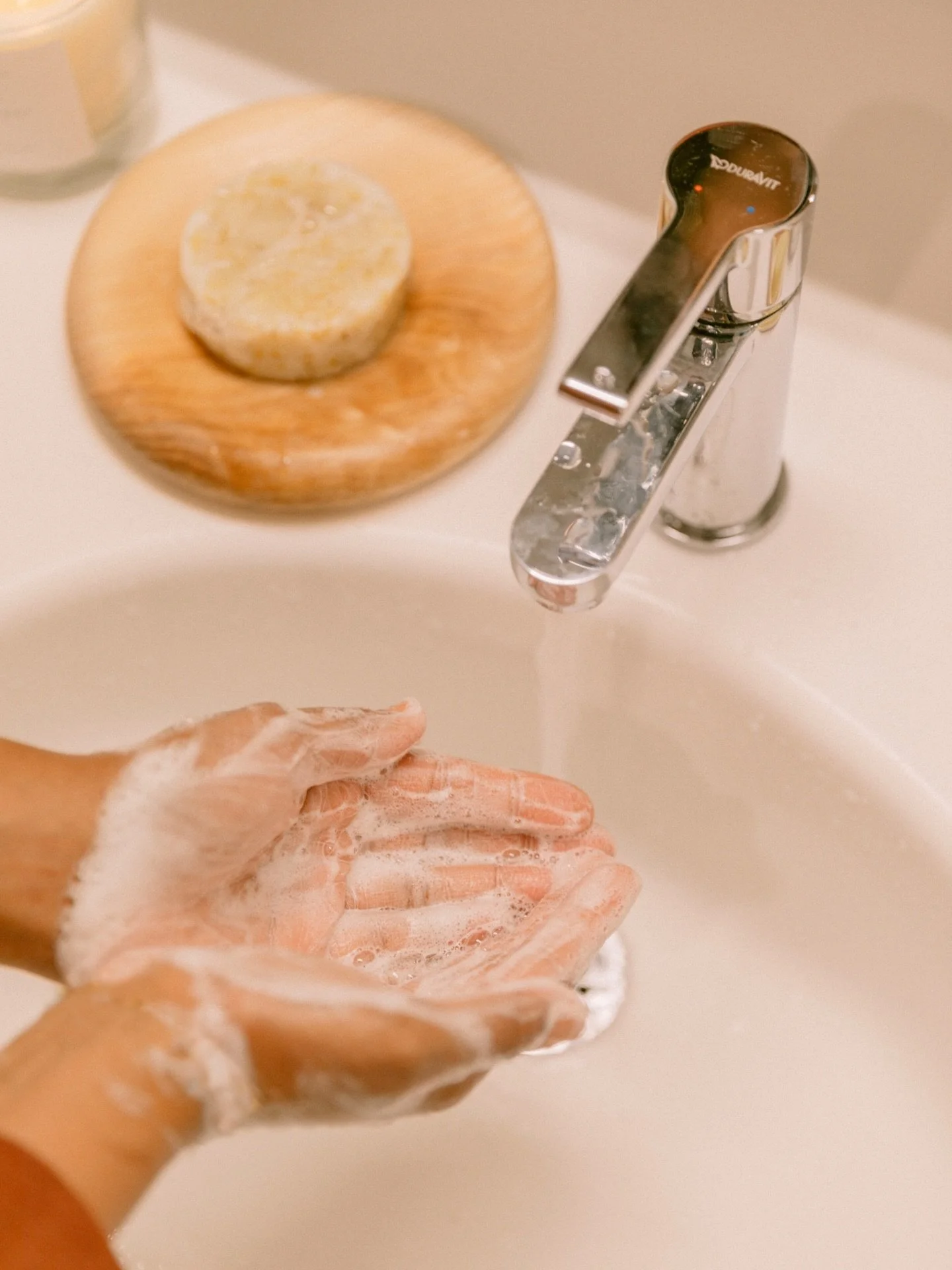 day &amp; night, an easy 3-step ritual for clean, hydrated, and nourished skin. ⁠

our cold-process soap discs, Soothing Tonic, and Aphrodite Face Oil keep things simple but effective, when we need a ~less is more~ approach to our skincare routine. 
