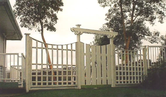 FenceWhite3.jpg