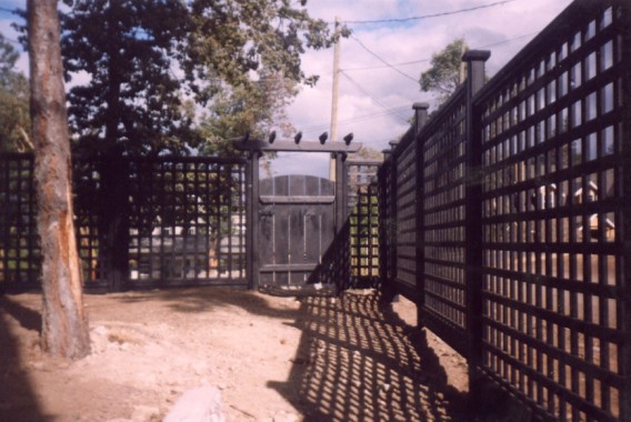 FenceDarkSide.jpg