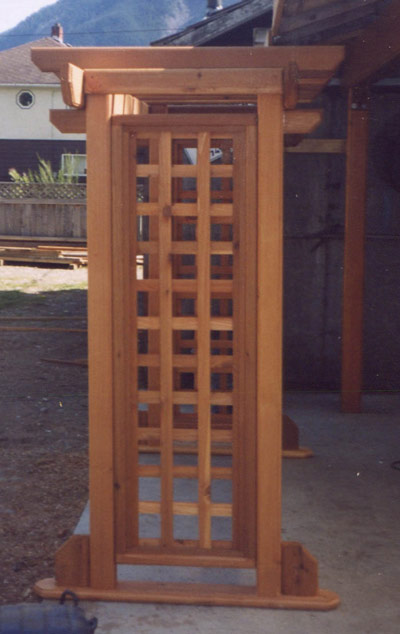 Trellis1side.jpg