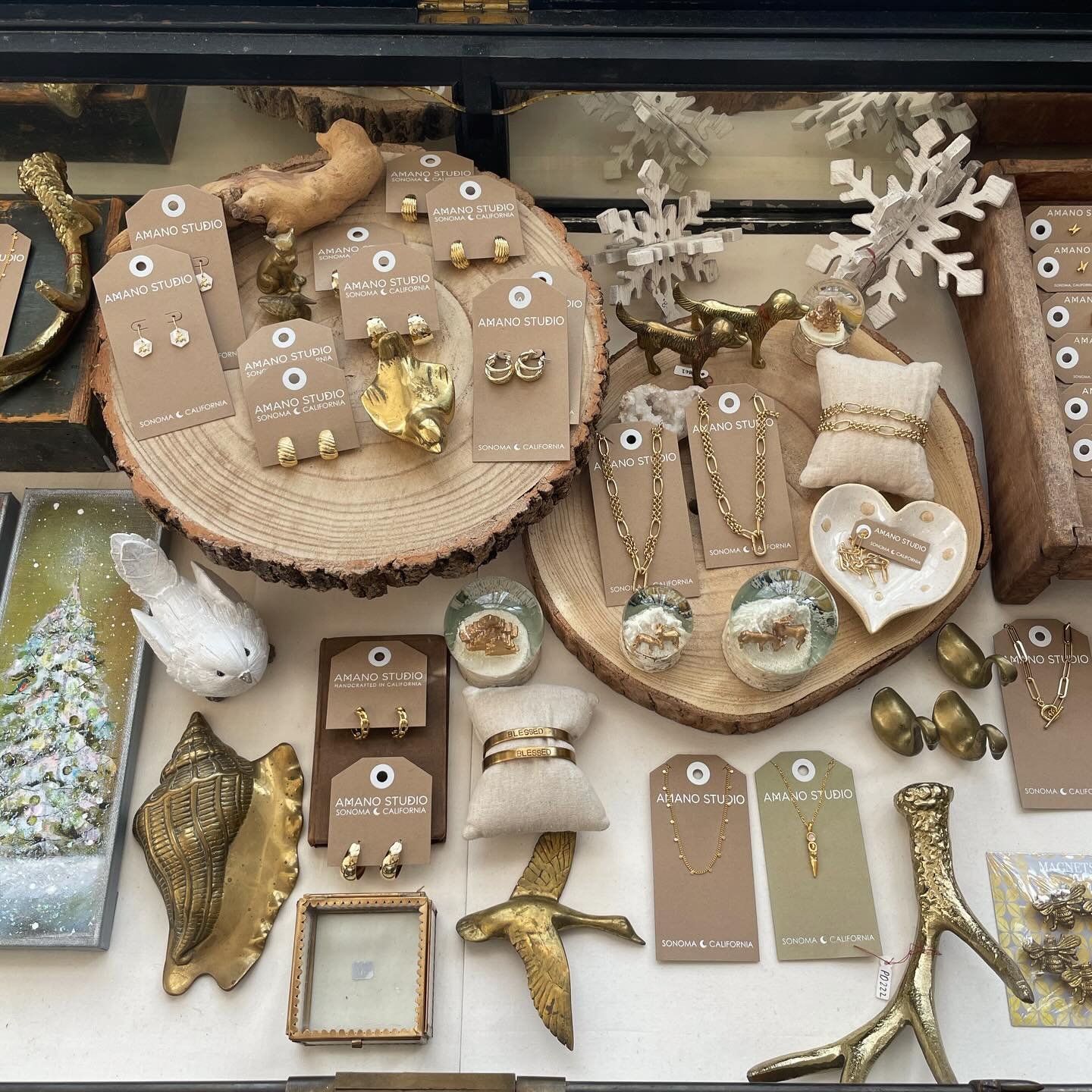 I&rsquo;m at the shop until 3!! Come say hi 😊

#bluebirdhomedecor