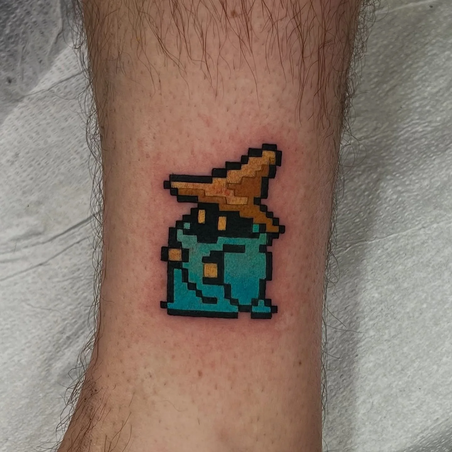 Some smaller color tattoos I haven&rsquo;t had the opportunity to post 🫠
Swipe -> to see them all!

#colortattoo #smalltattoo #finalfantasytattoo #butterflytattoo #catray #southparktattoo #chicagoartist