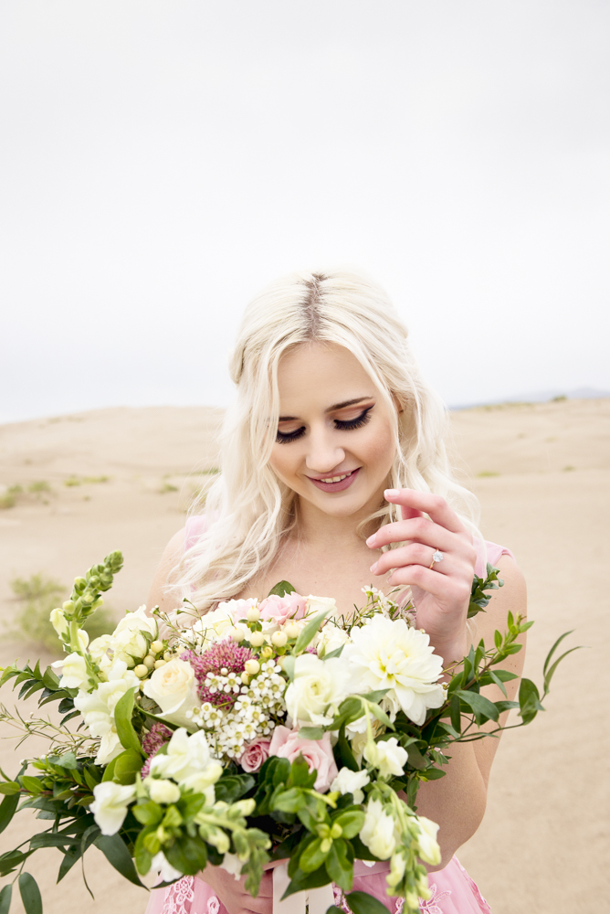 sand_dunes_pink_utah_fashion_bridal-7.jpg