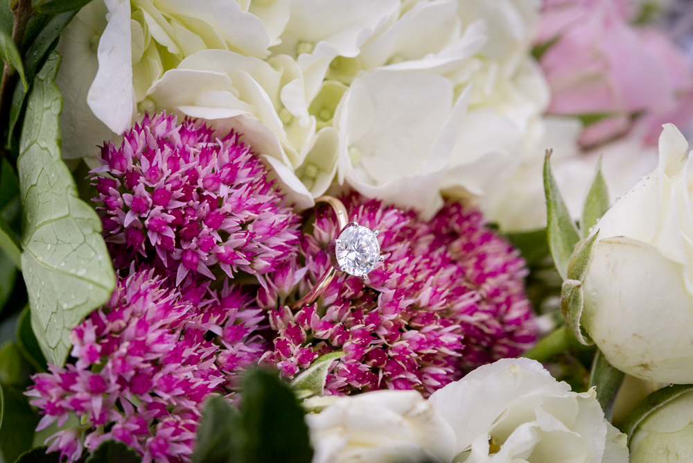 sand_dunes_pink_utah_fashion_bridal_floral.jpg