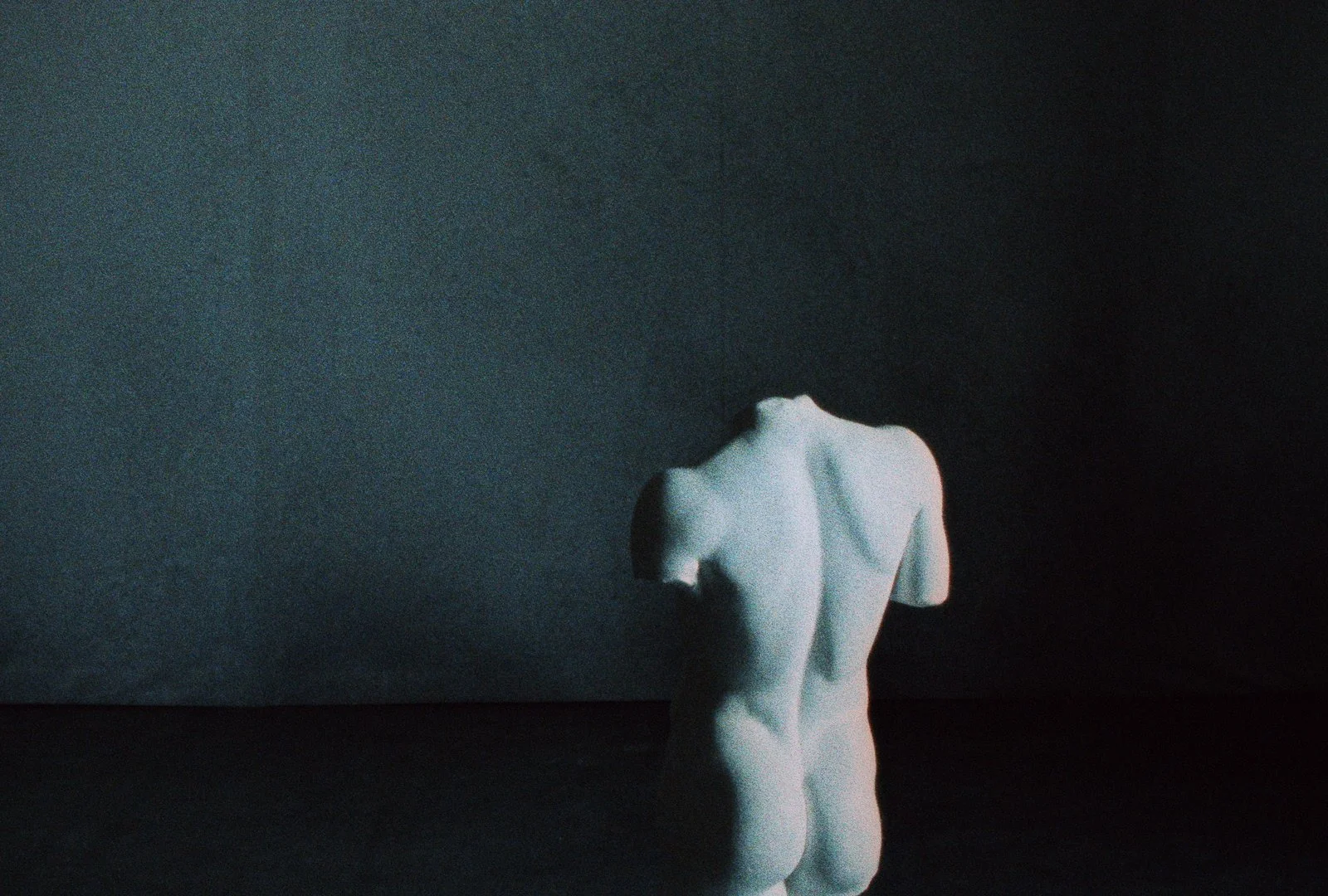 Armani_Hero_DC_Conform.00_01_51_21.Still025.JPG