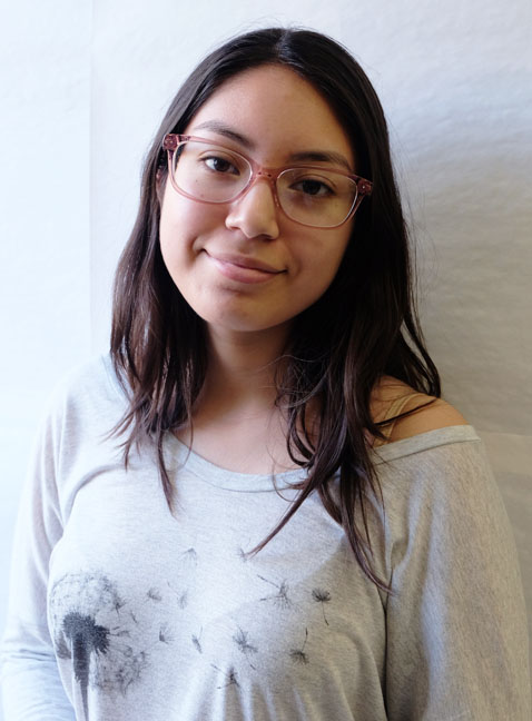 AlexiaSantamaria_Portrait copy.jpg