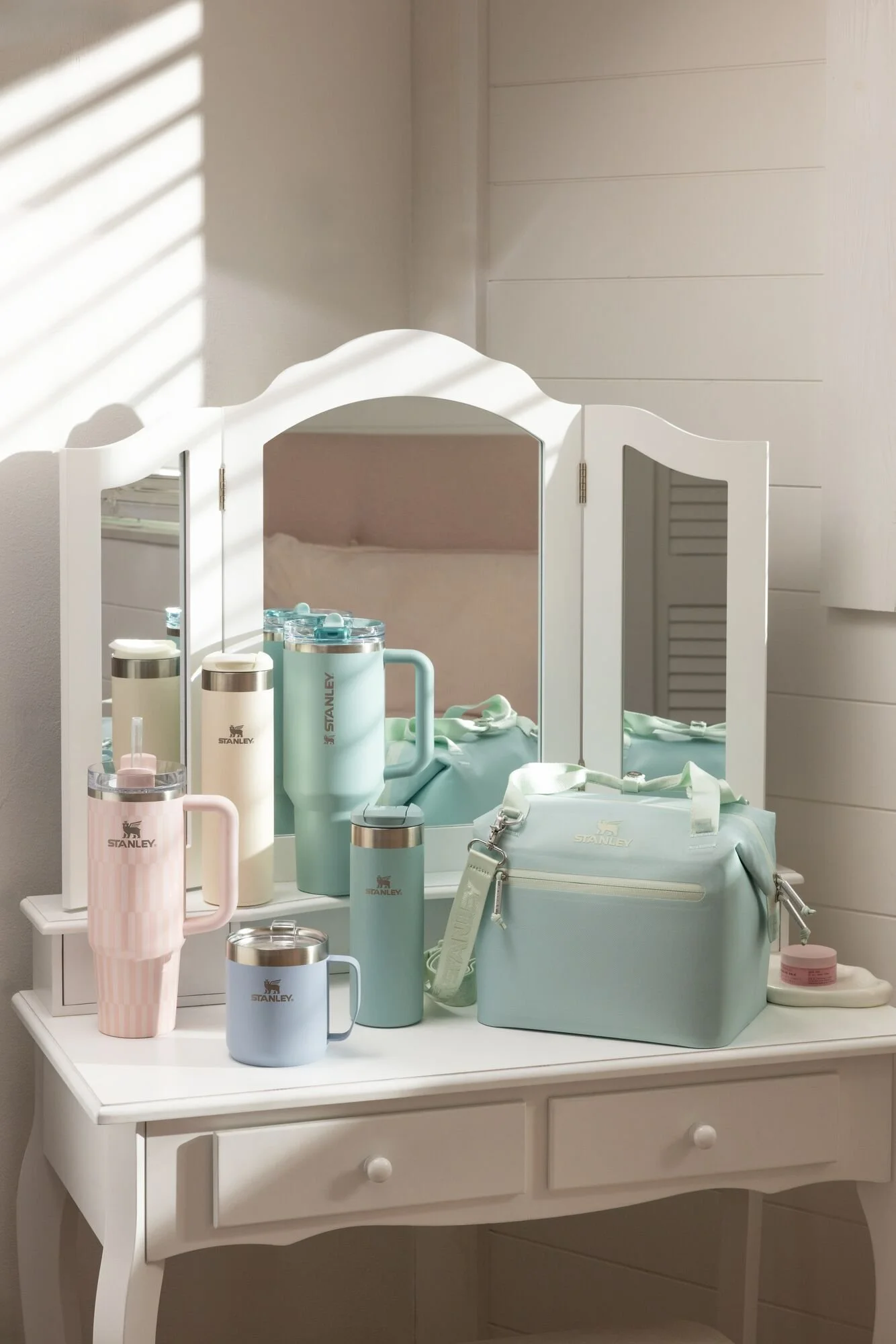 Large_JPG-H125-TGT-Assorted-DormTok-005.jpg