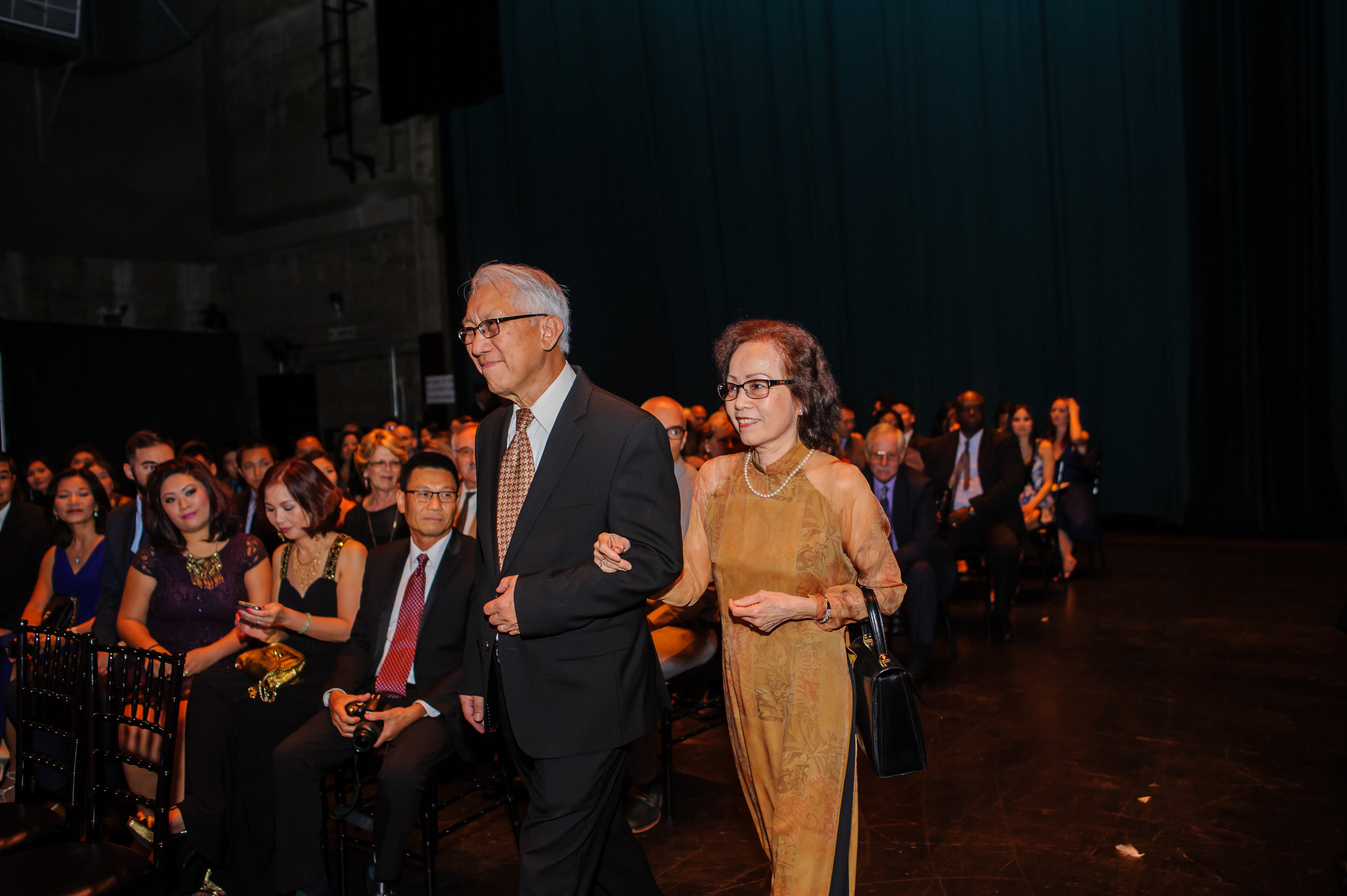 camilla-thuy-080-memorial-auditorium-sacramento-wedding-photographer-katherine-nicole-photography.JPG